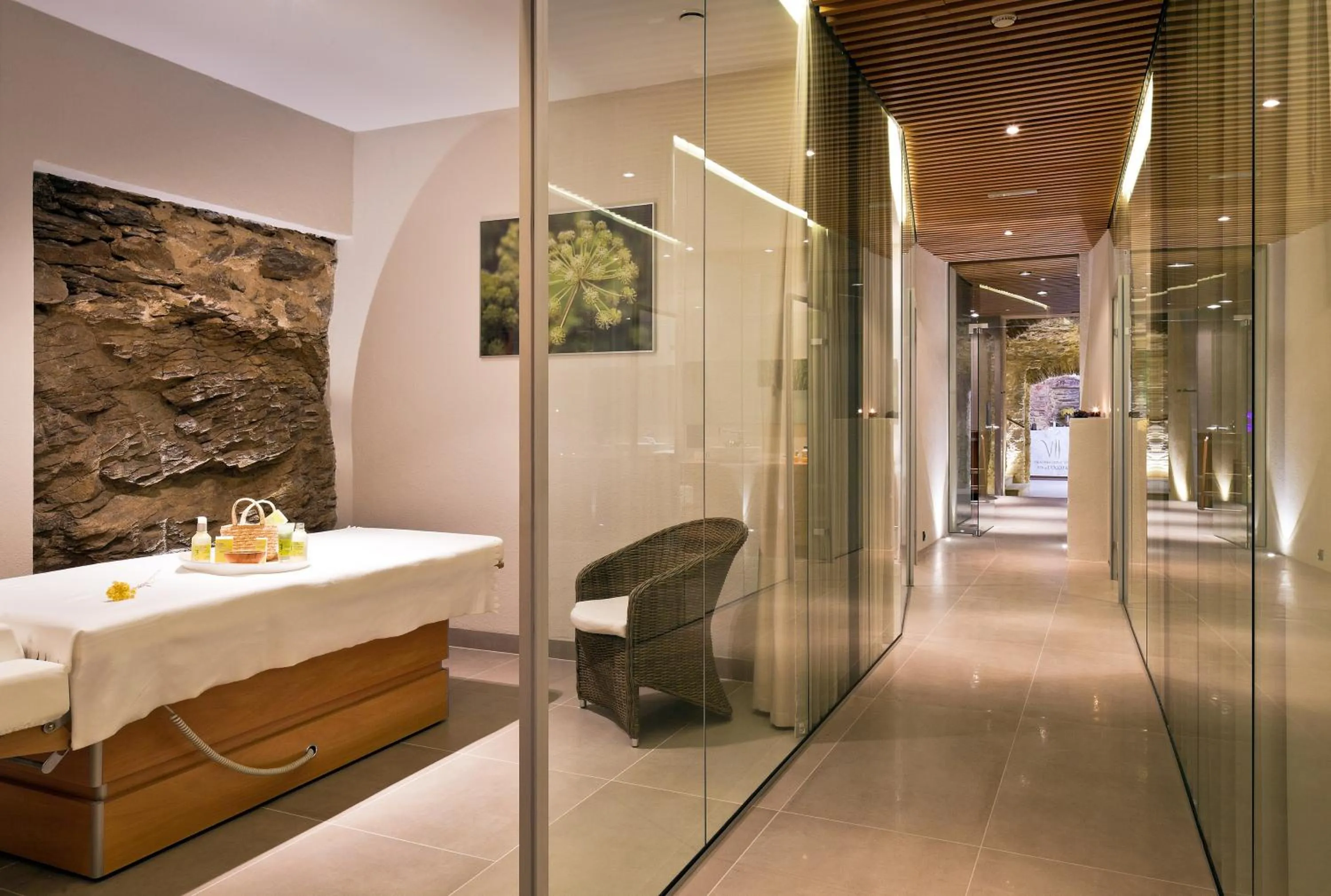 Spa and wellness centre/facilities in Uroczysko Siedmiu Stawów & Spa by L'Occitane