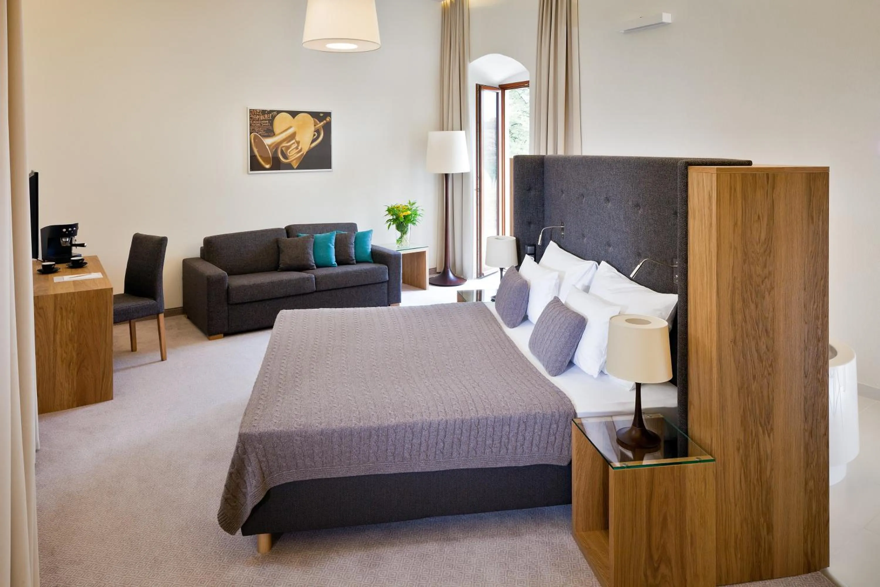 Bed in Uroczysko Siedmiu Stawów & Spa by L'Occitane