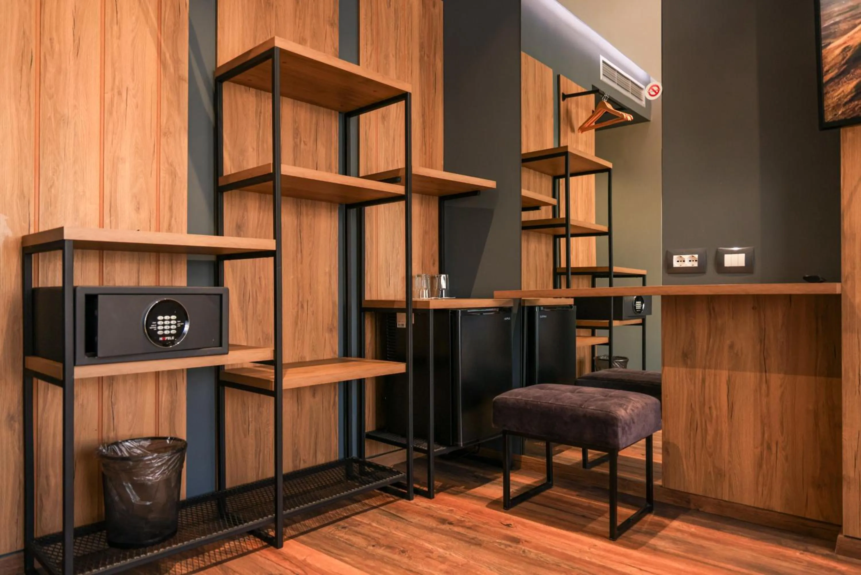 wardrobe in Hotel Apollon Sarande