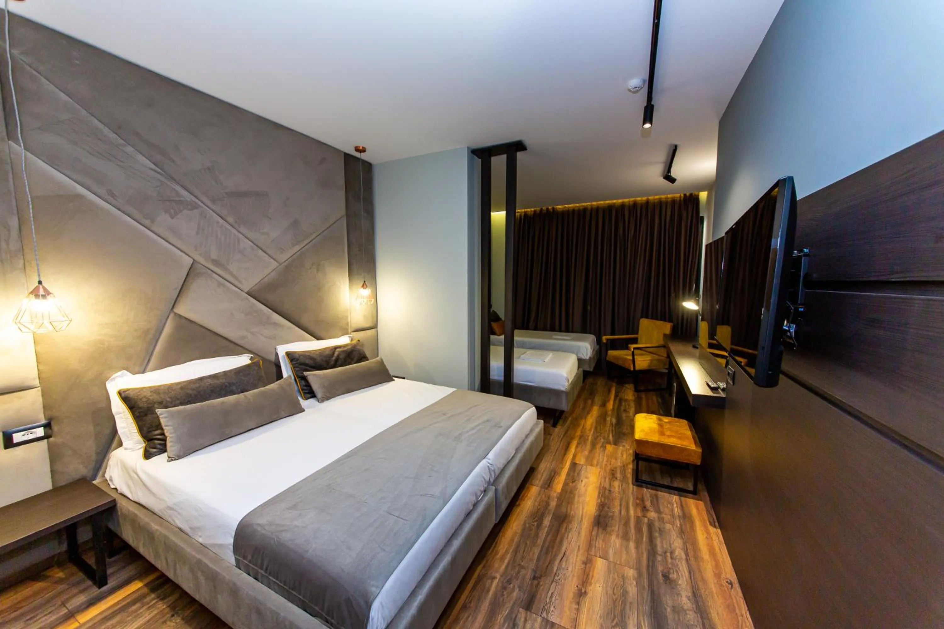 Photo of the whole room, Bed in Hotel Apollon Sarande