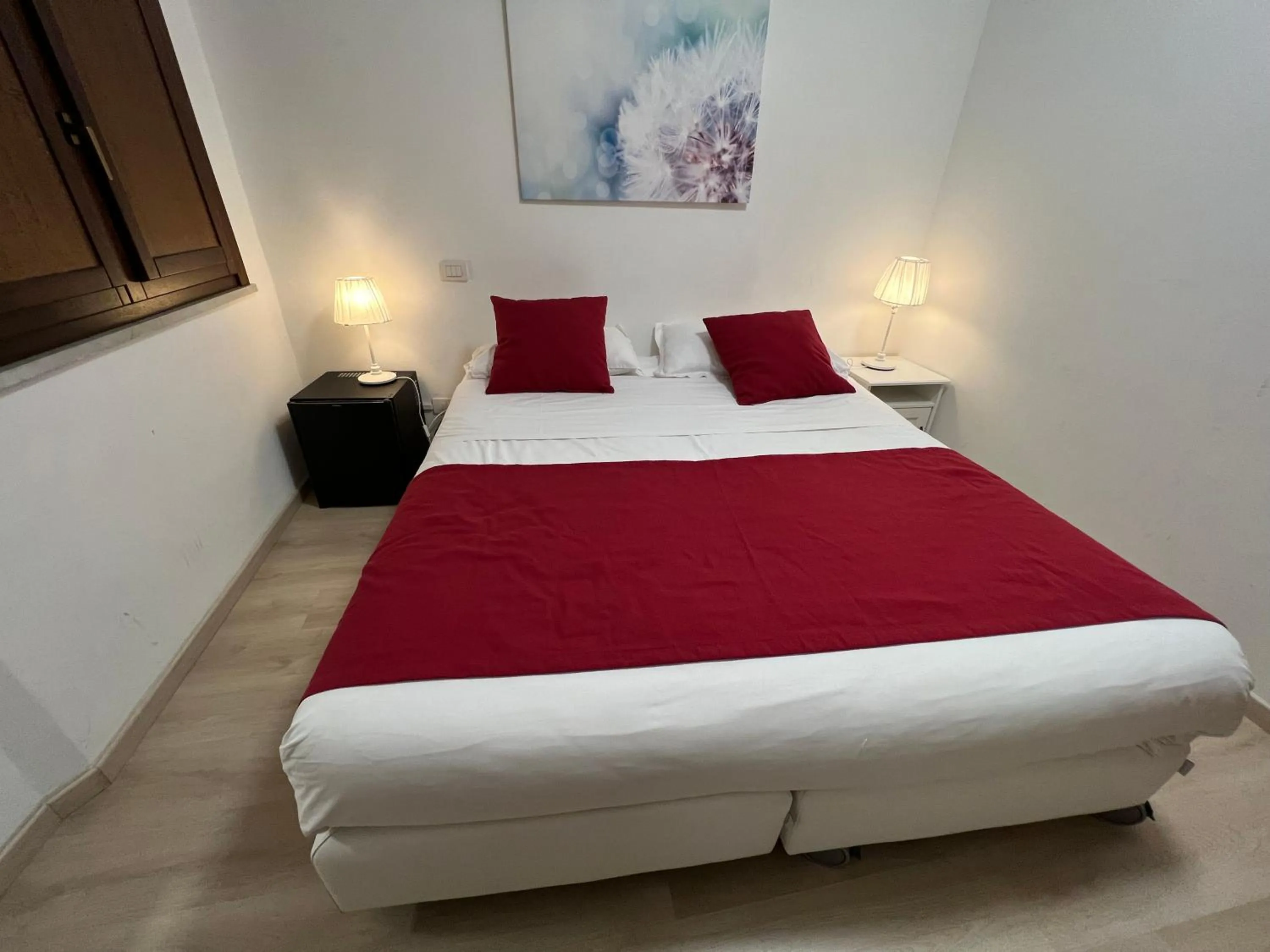 Bedroom, Bed in Minerva Monks Inn