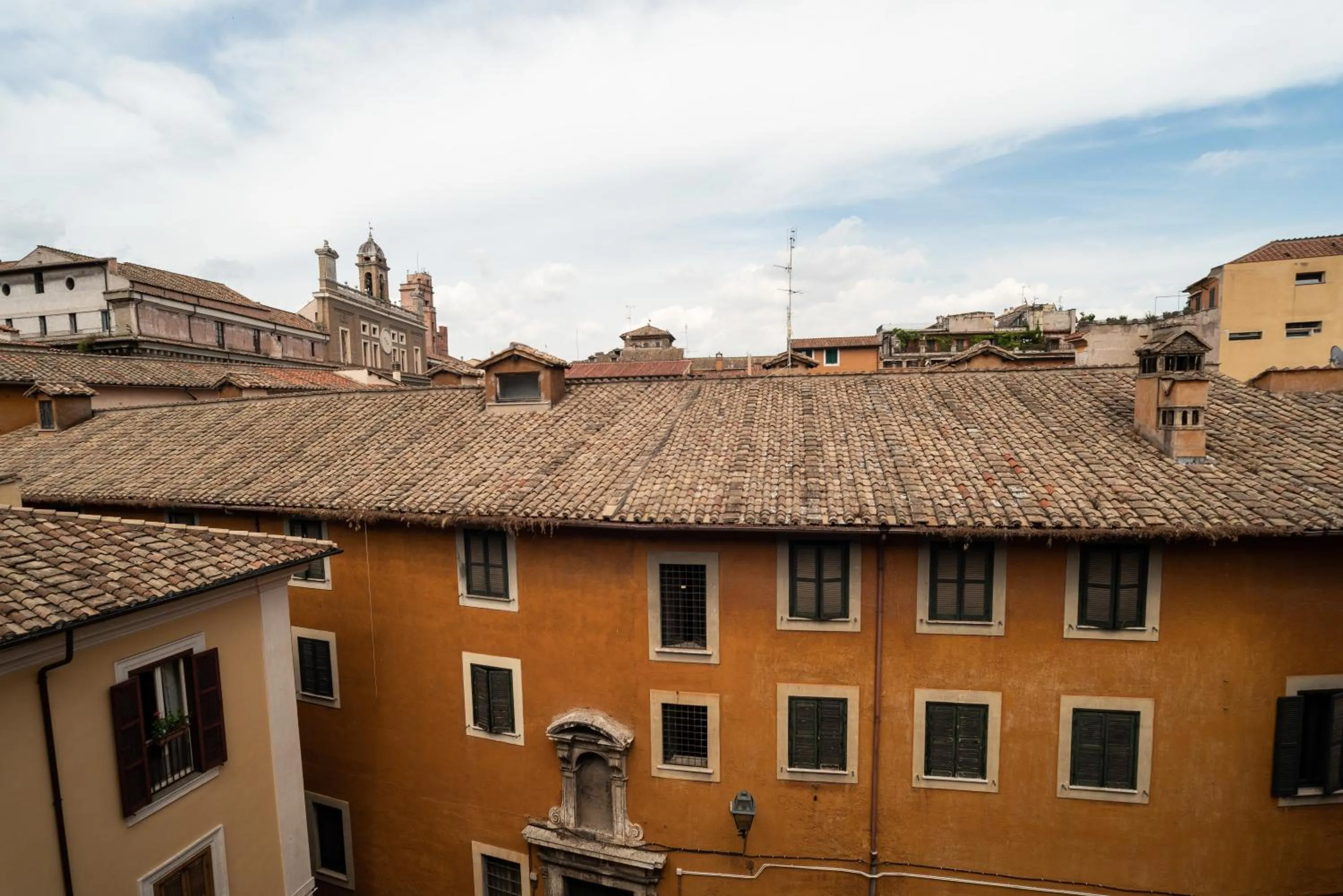 City view in Minerva Monks Inn