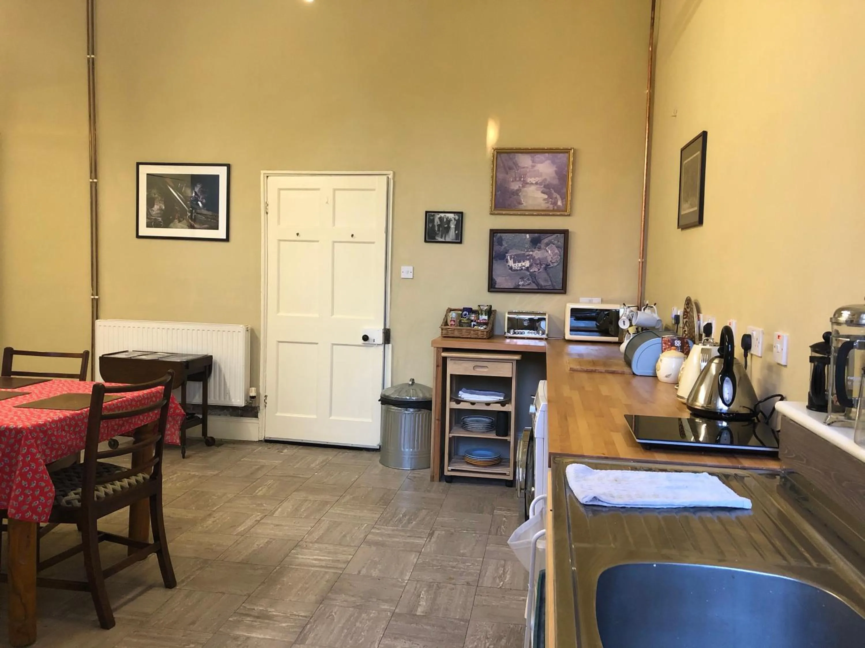 Breakfast in Caynham Court