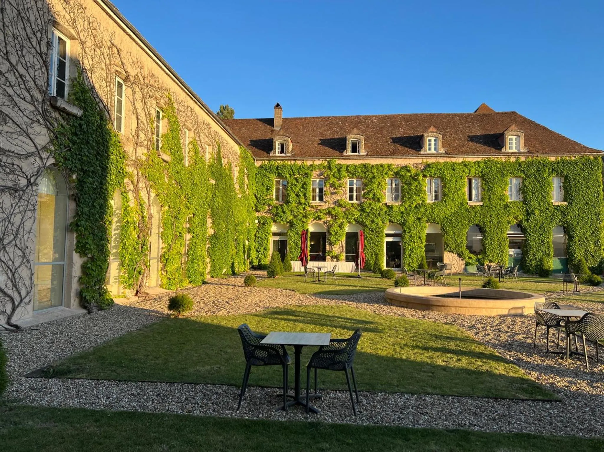 Garden, Property Building in Hotel Les Ursulines