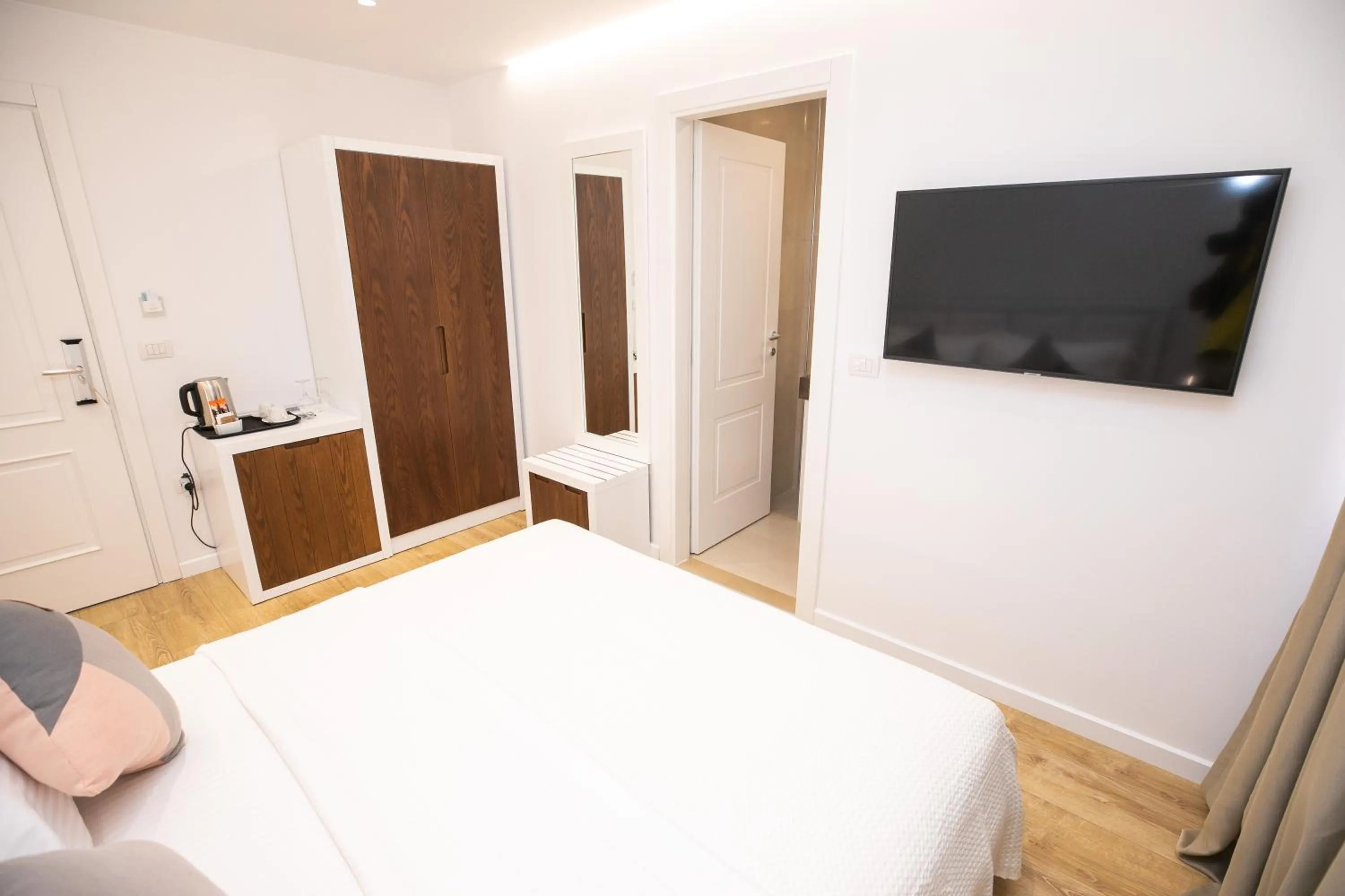 Bedroom, Bed in Hotel Elior