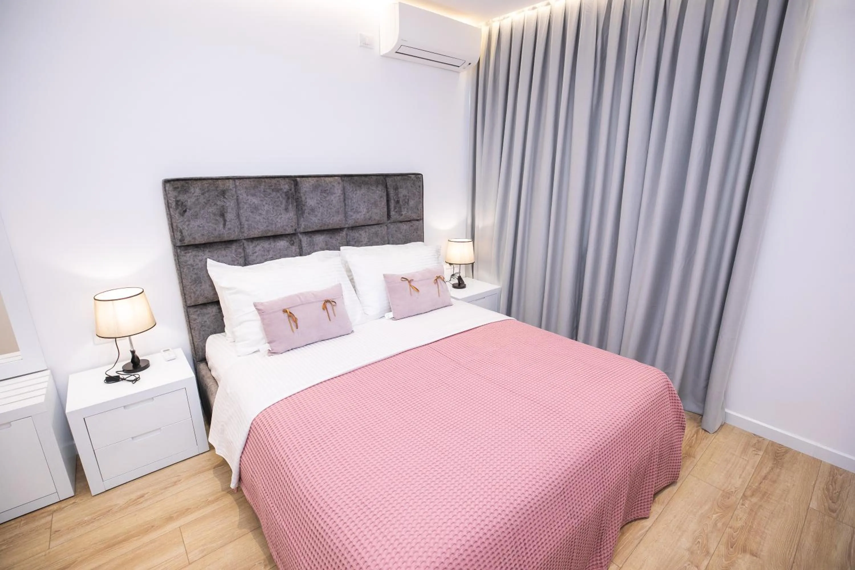 Photo of the whole room, Bed in Hotel Elior