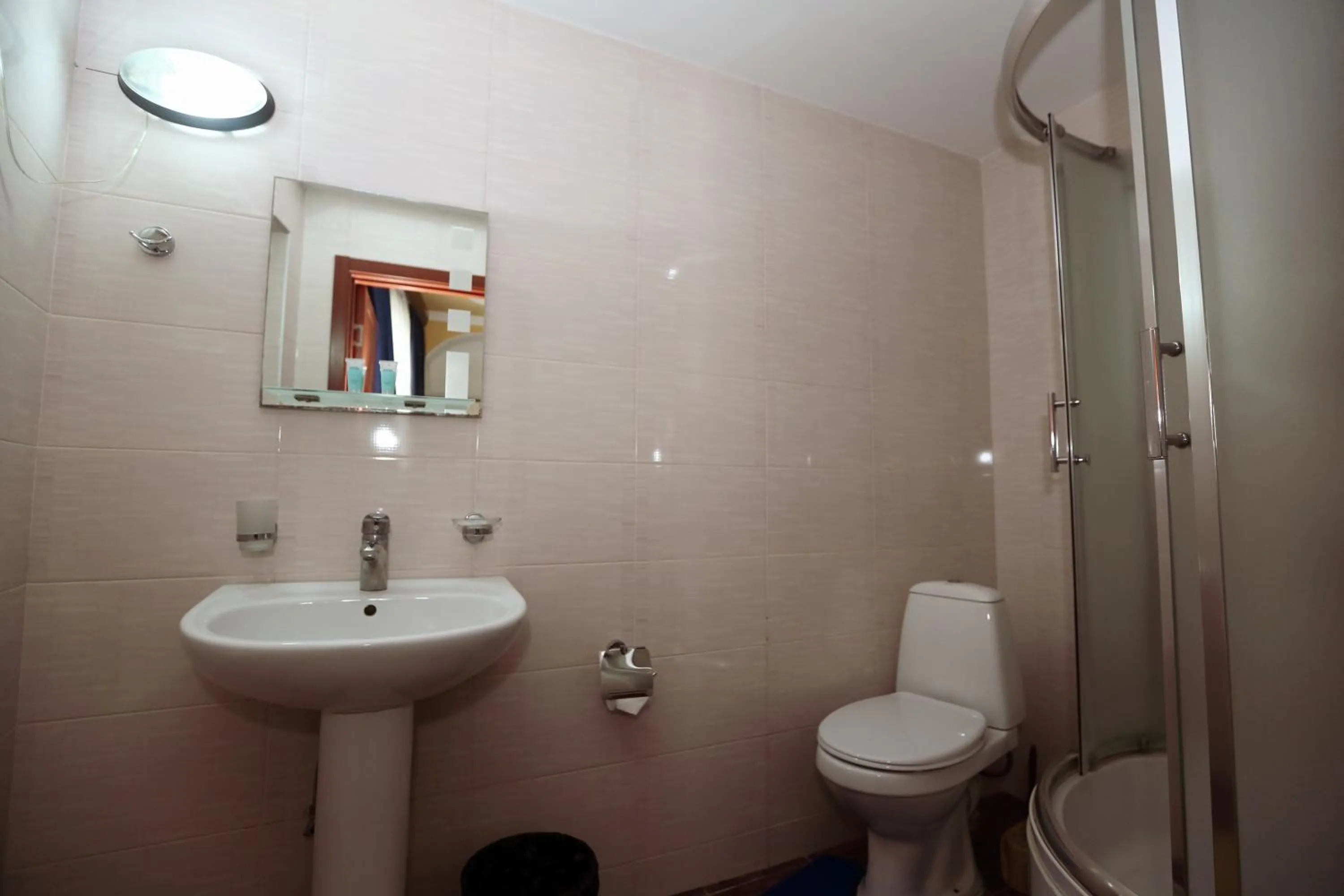 Bathroom in Hotel Isaka