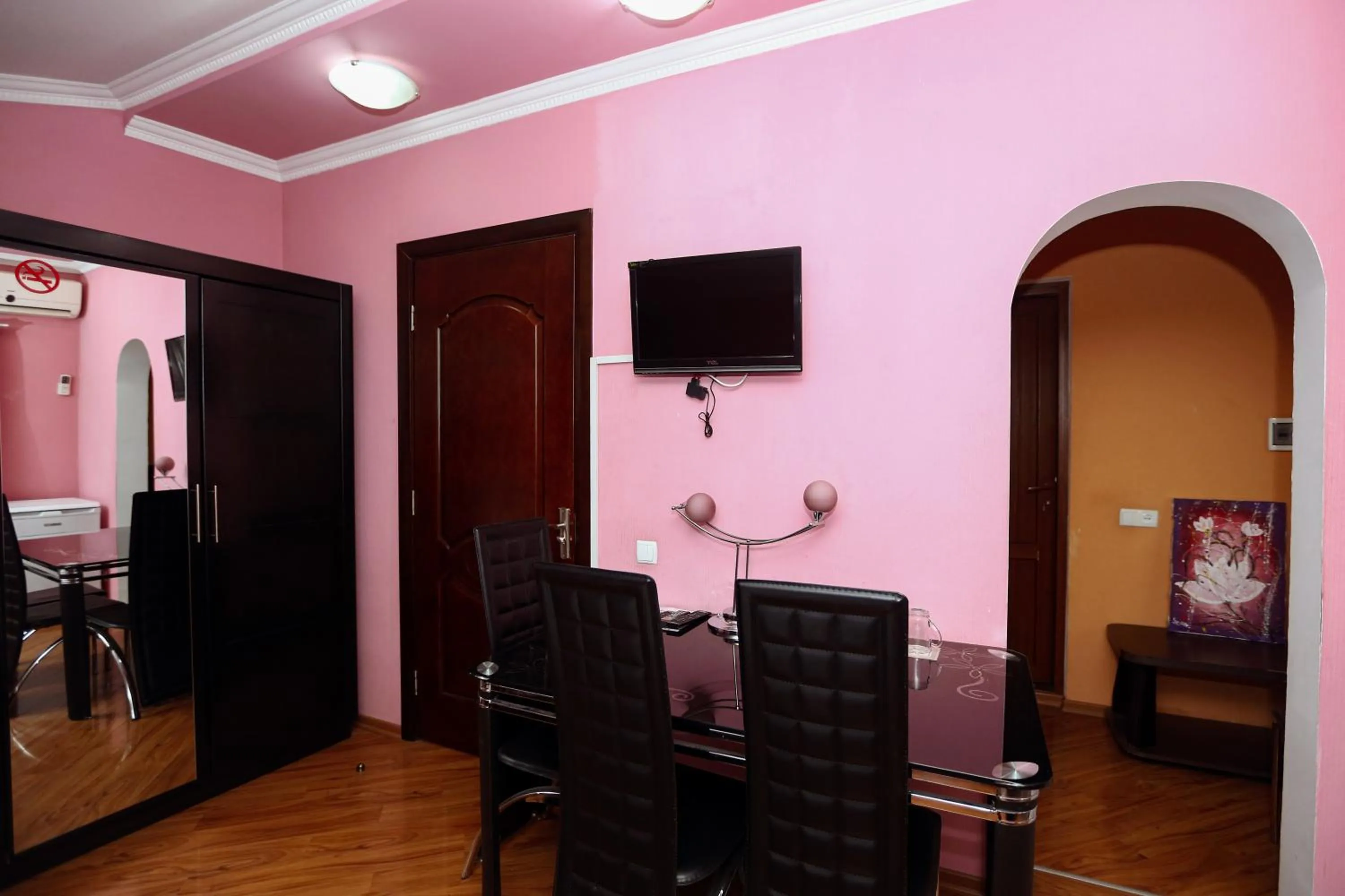 TV and multimedia in Hotel Isaka