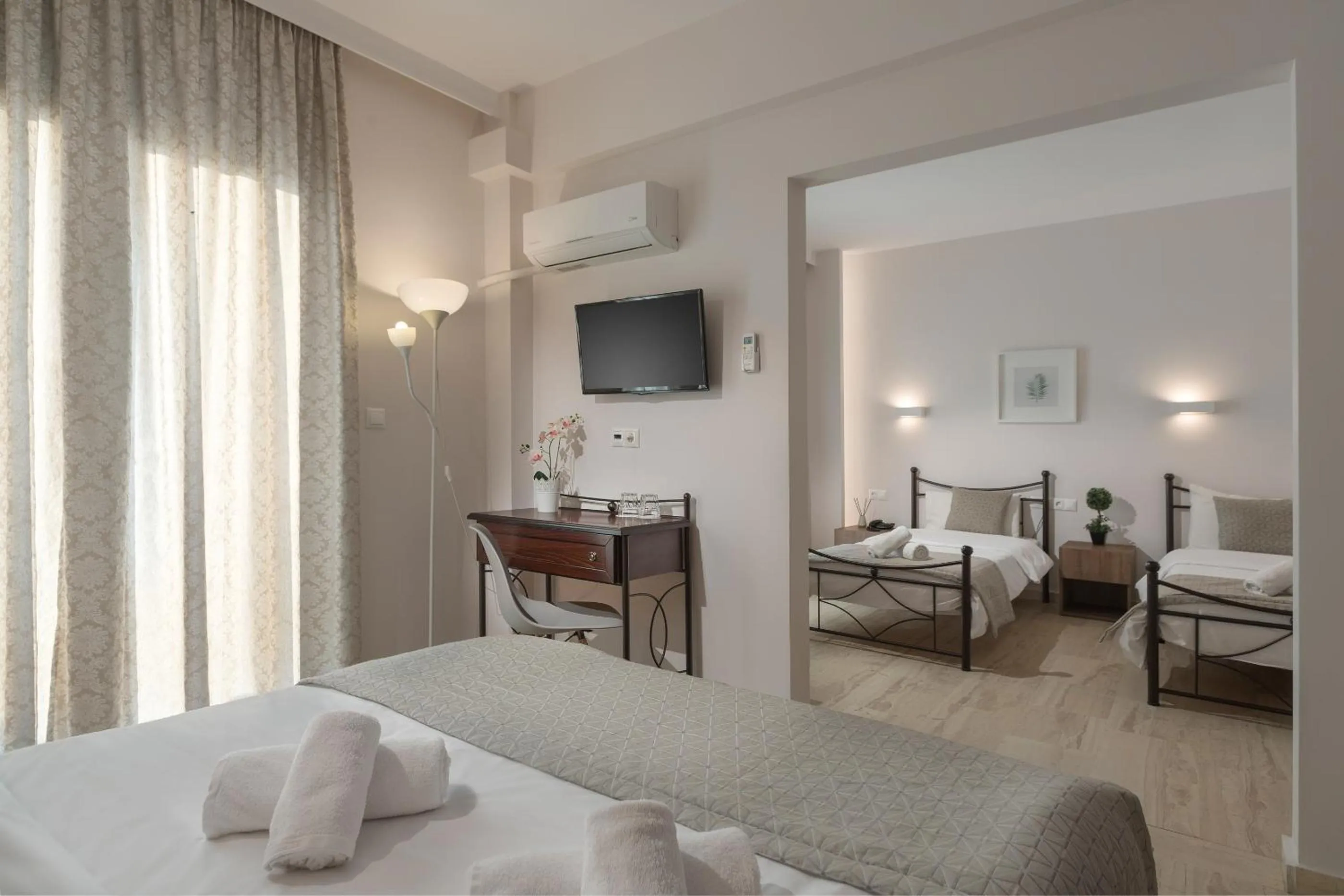 Bed in Minavra Hotel