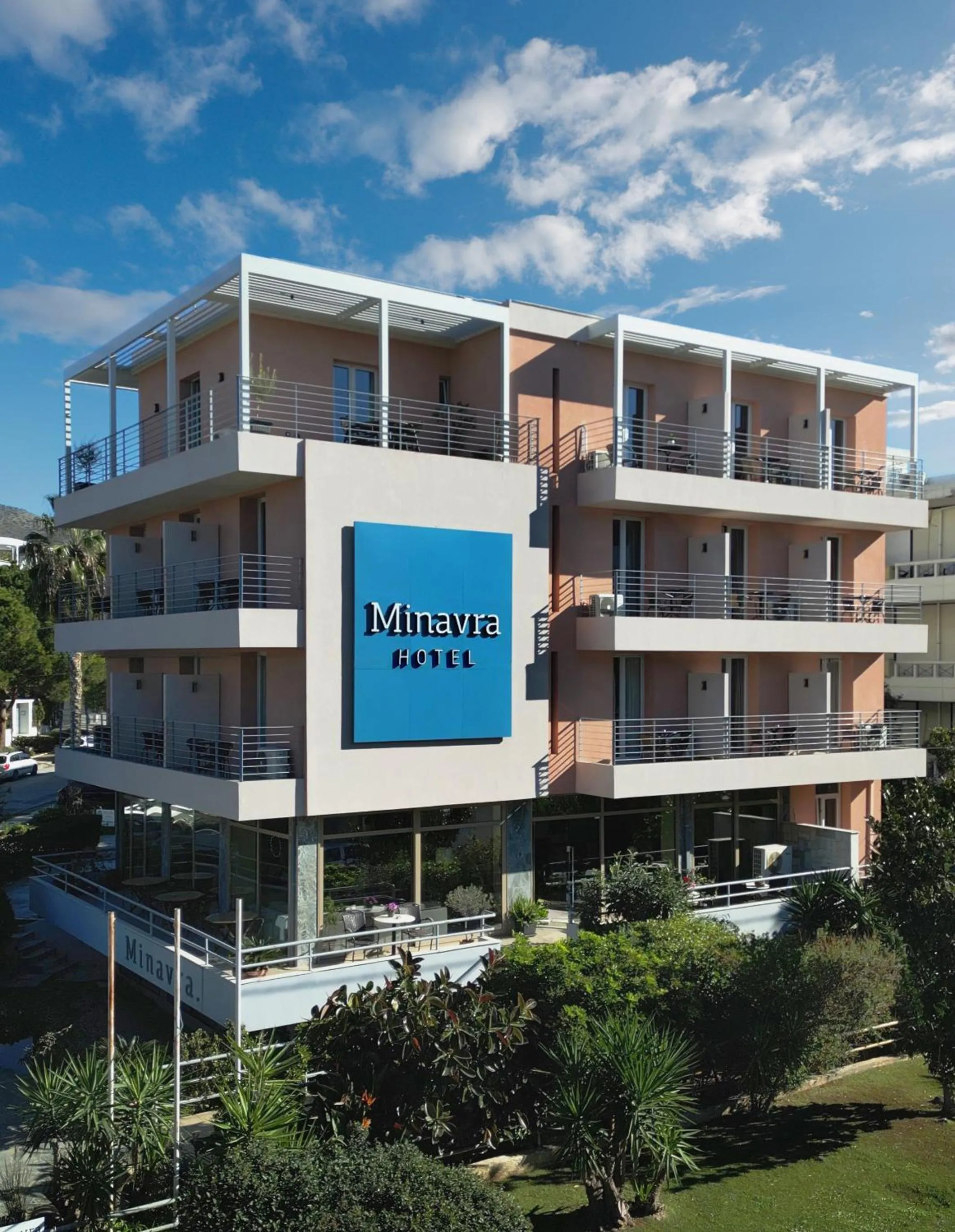Minavra Hotel