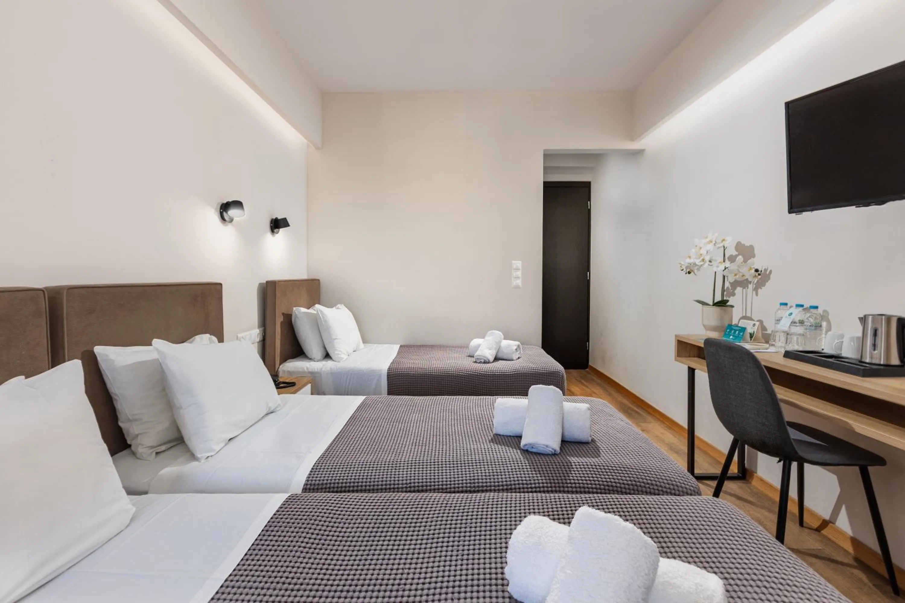 Bed in Minavra Hotel