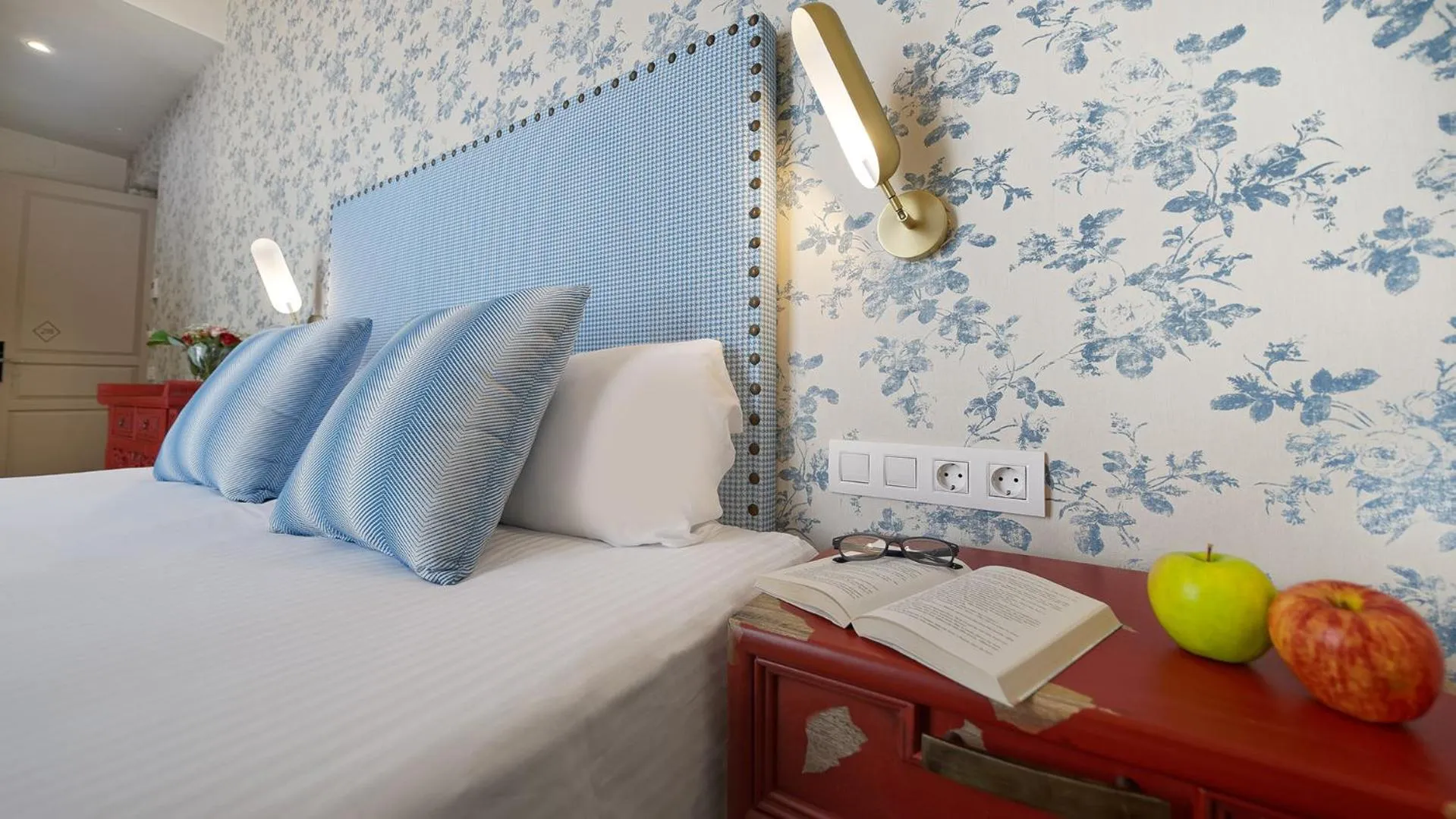 Bedroom, Bed in Hotel Emblemático Agáldar