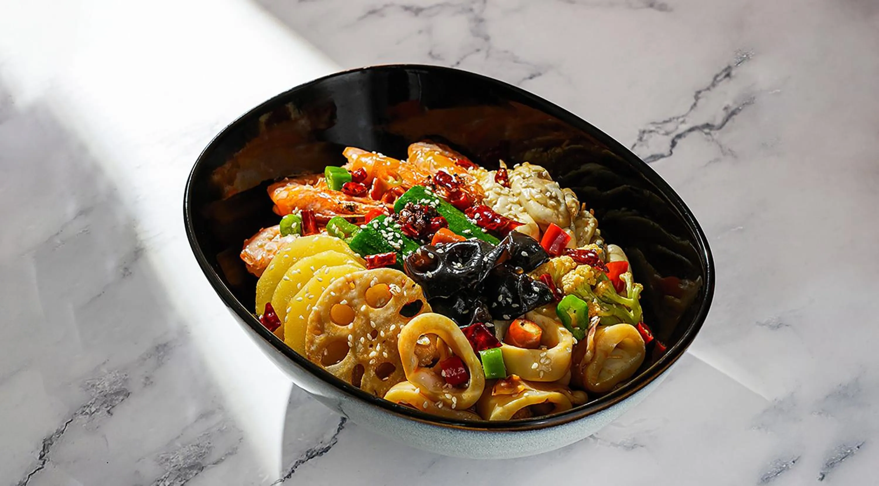 Restaurant/places to eat in Hotel Indigo Xiamen Harbour by IHG