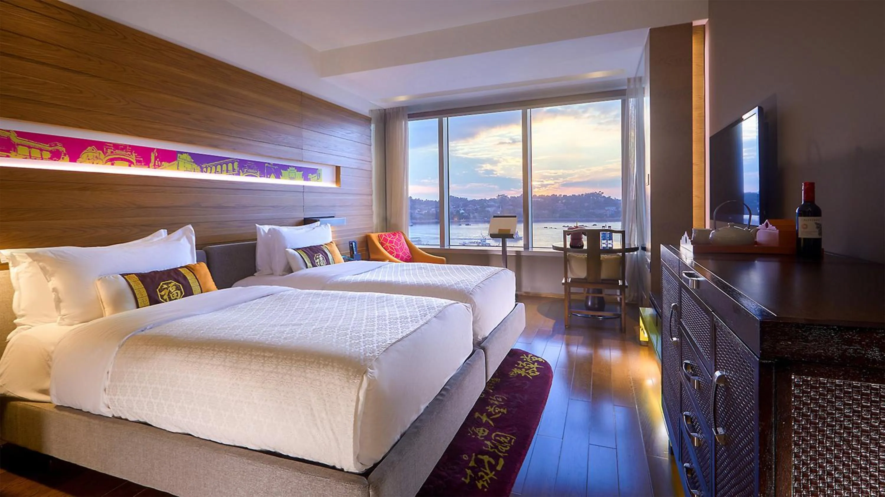 Photo of the whole room, Bed in Hotel Indigo Xiamen Harbour by IHG