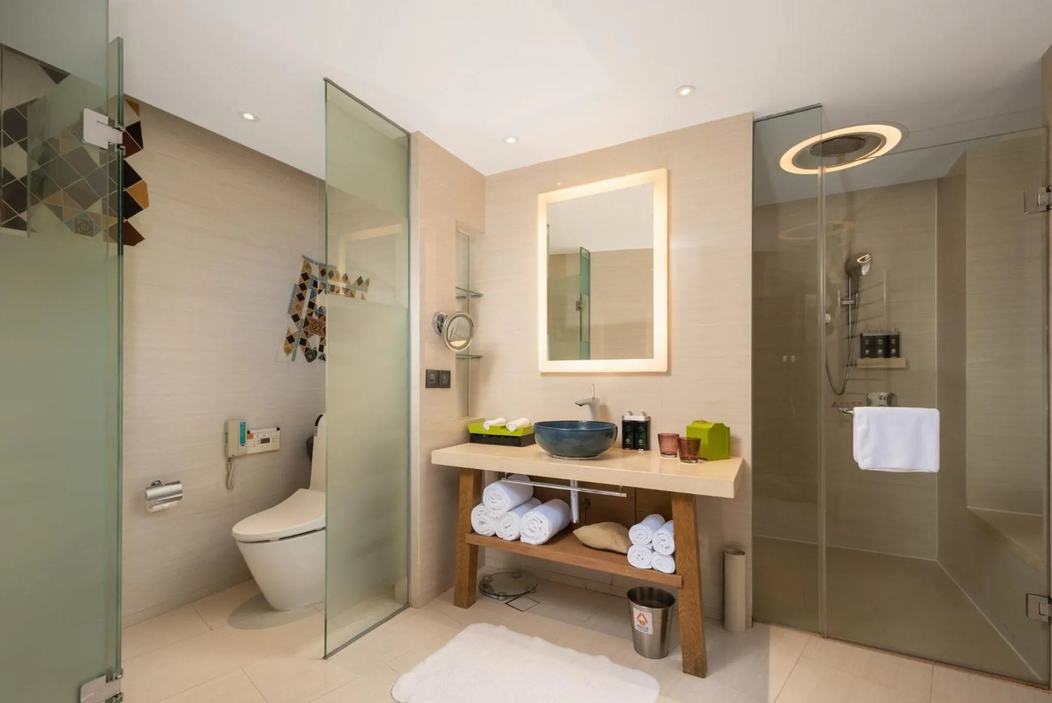 Photo of the whole room in Hotel Indigo Xiamen Harbour by IHG