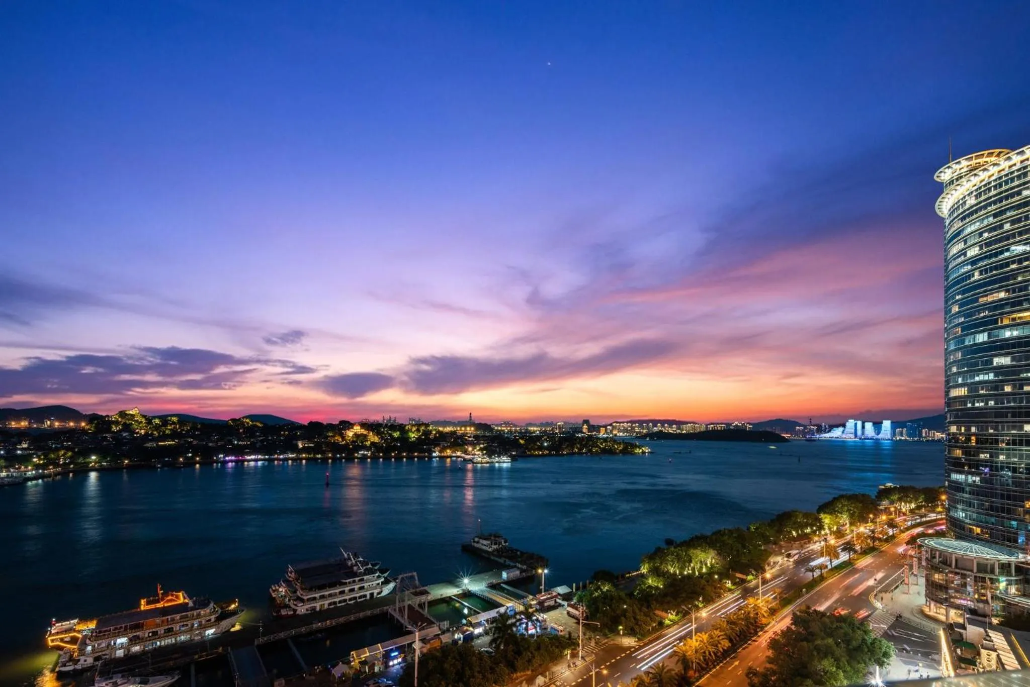 Photo of the whole room in Hotel Indigo Xiamen Harbour by IHG