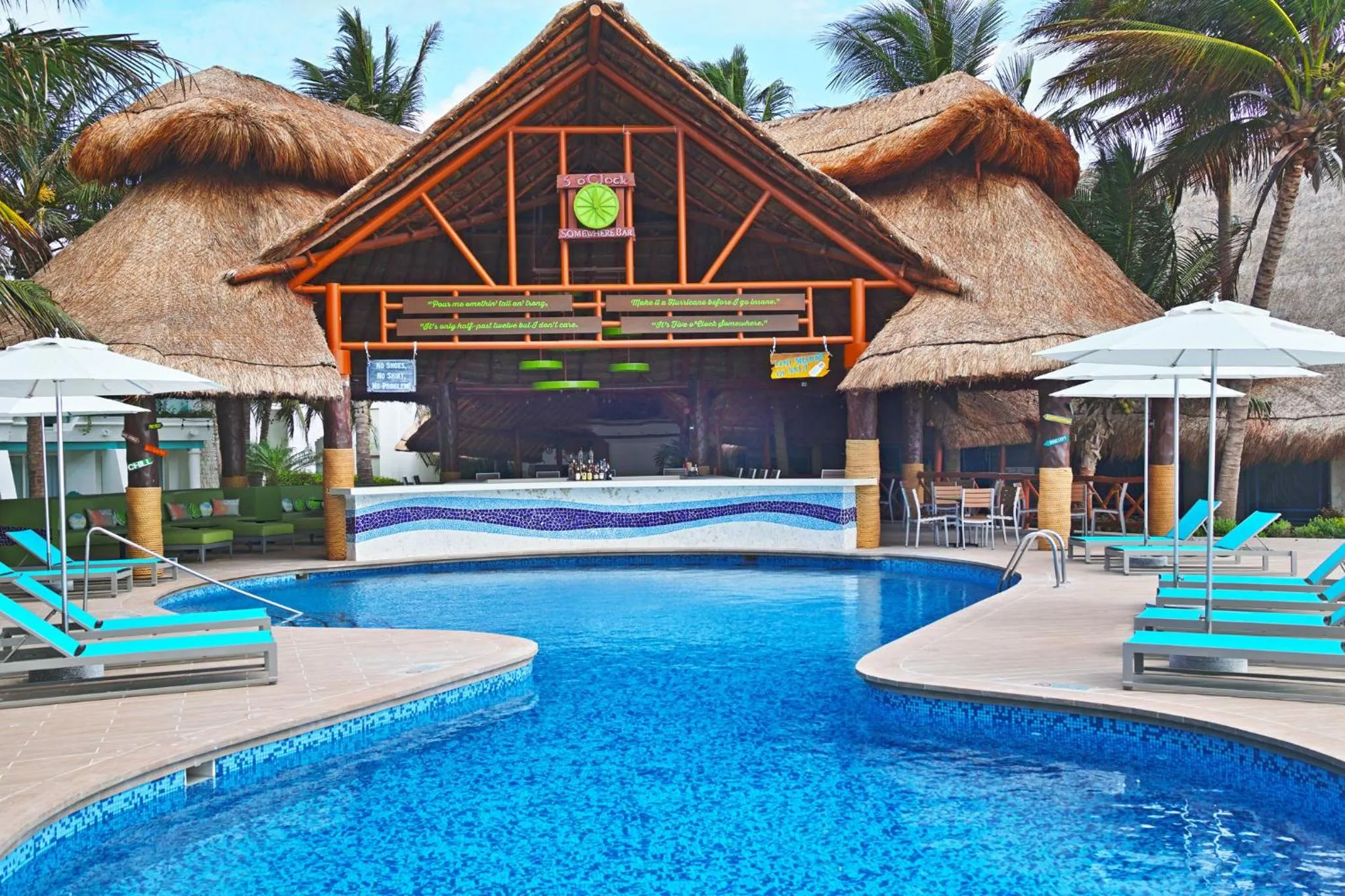 Lounge or bar in Margaritaville Island Reserve Riviera Cancún - A Karisma All-Inclusive Experience for All