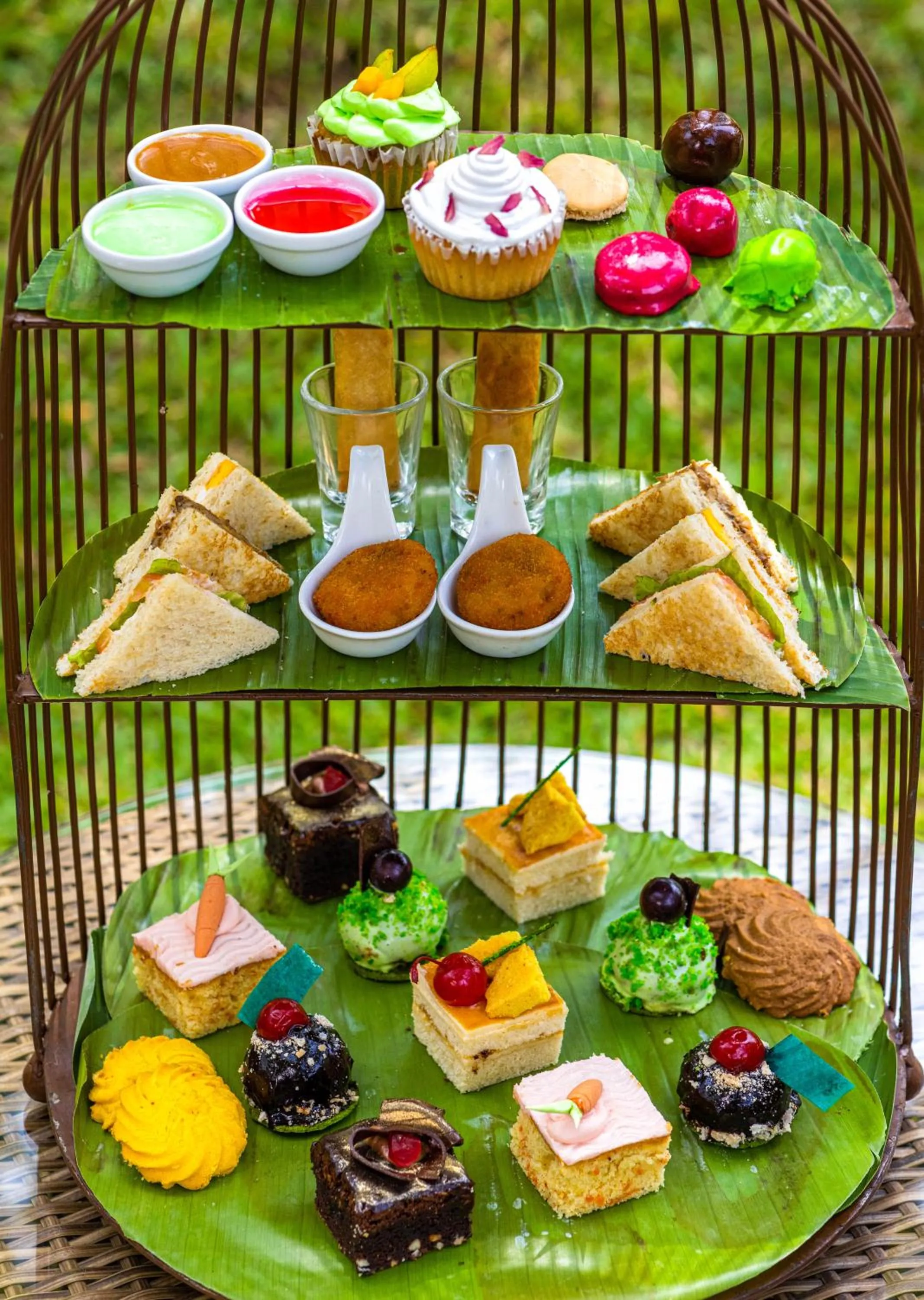 Coffee/tea facilities in Chaarya Resort & Spa