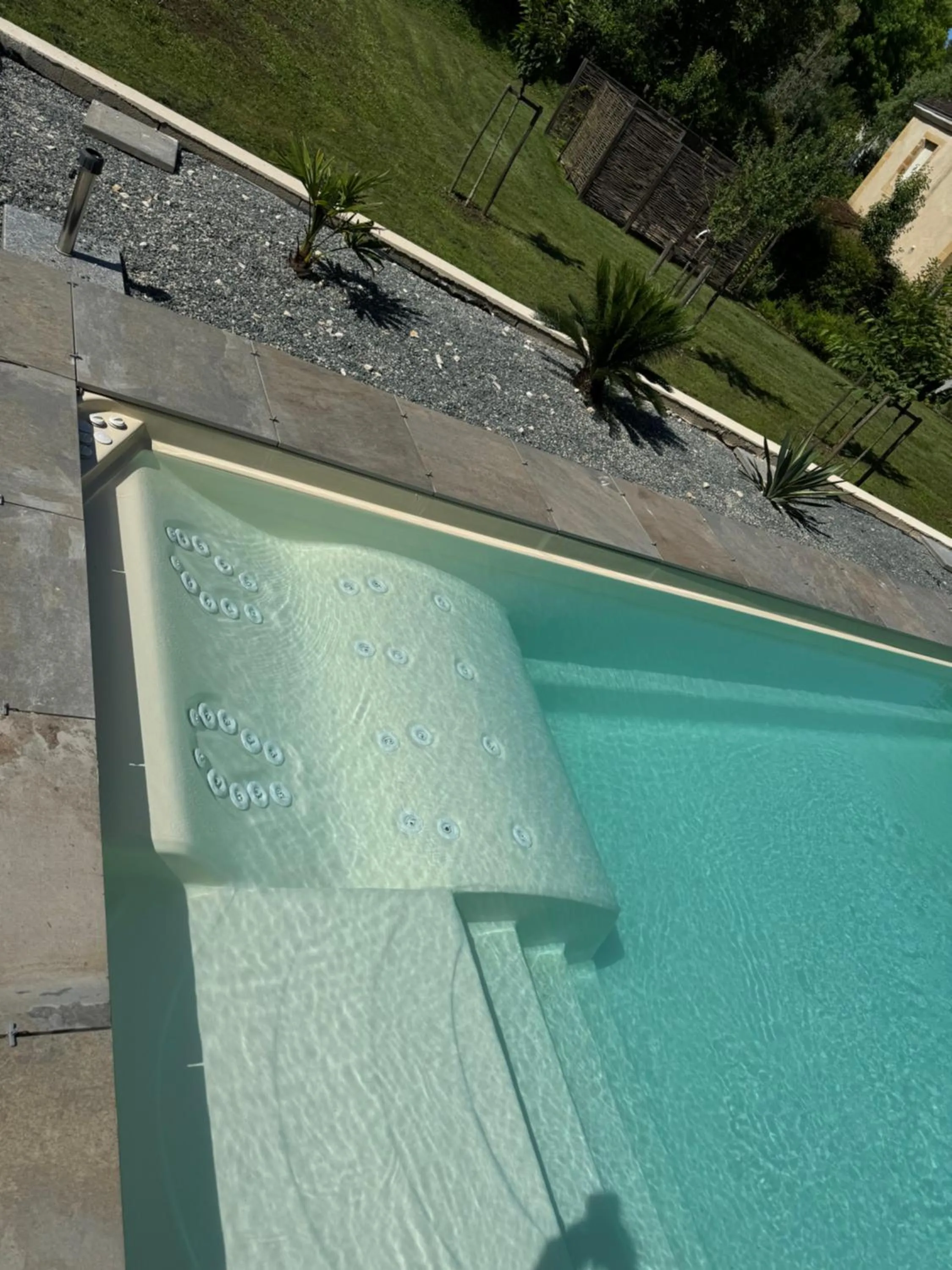 Swimming pool in Vue du Château d'Excideuil en chambres