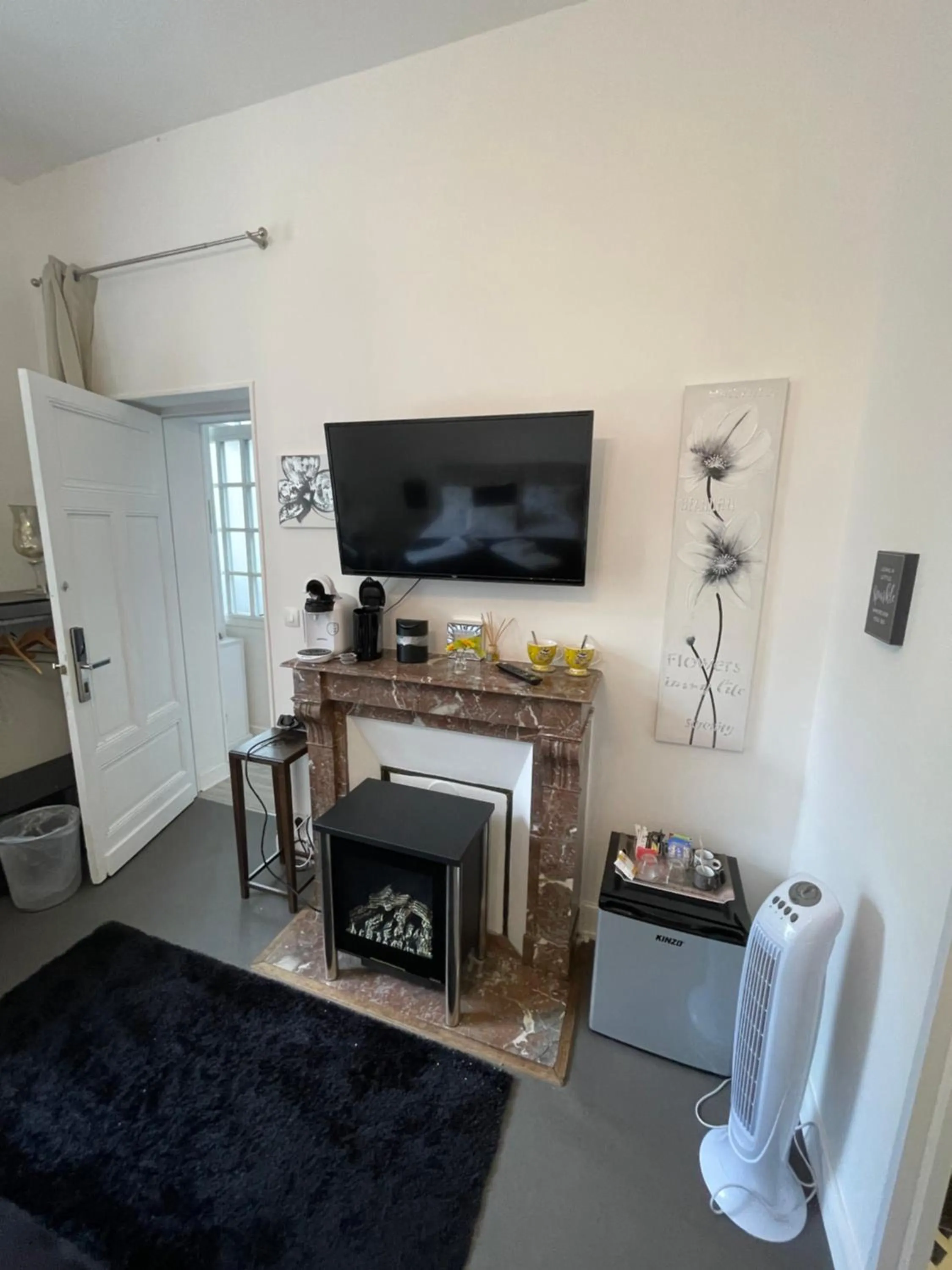 Vue du Château d'Excideuil en chambres