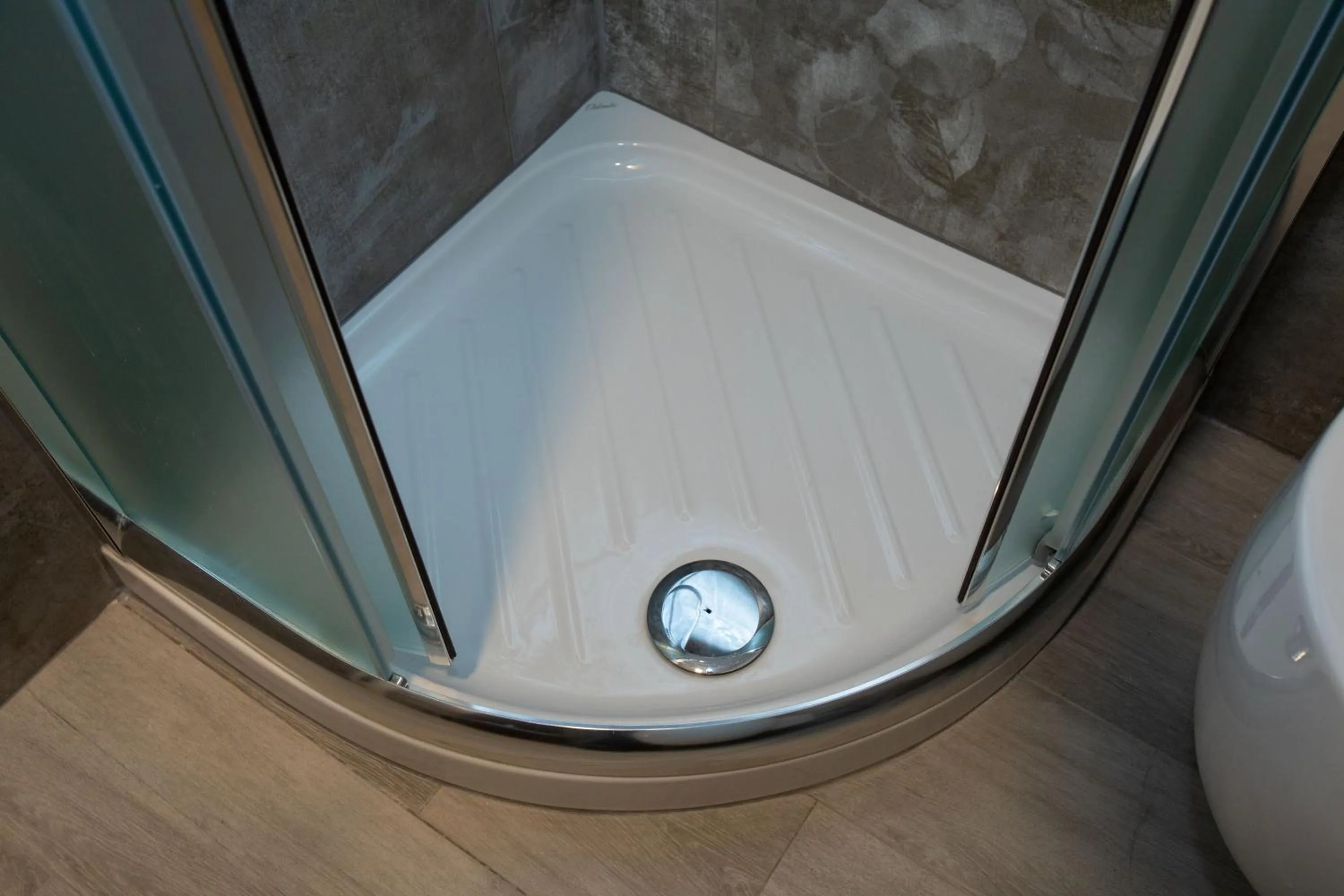 Shower in AL 54 Accommodation