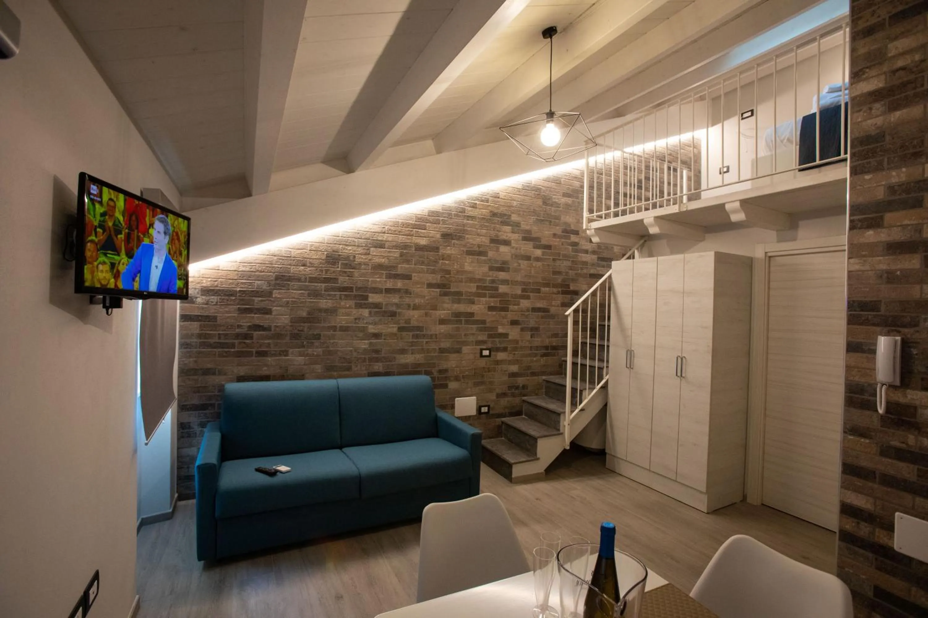 TV and multimedia in AL 54 Accommodation