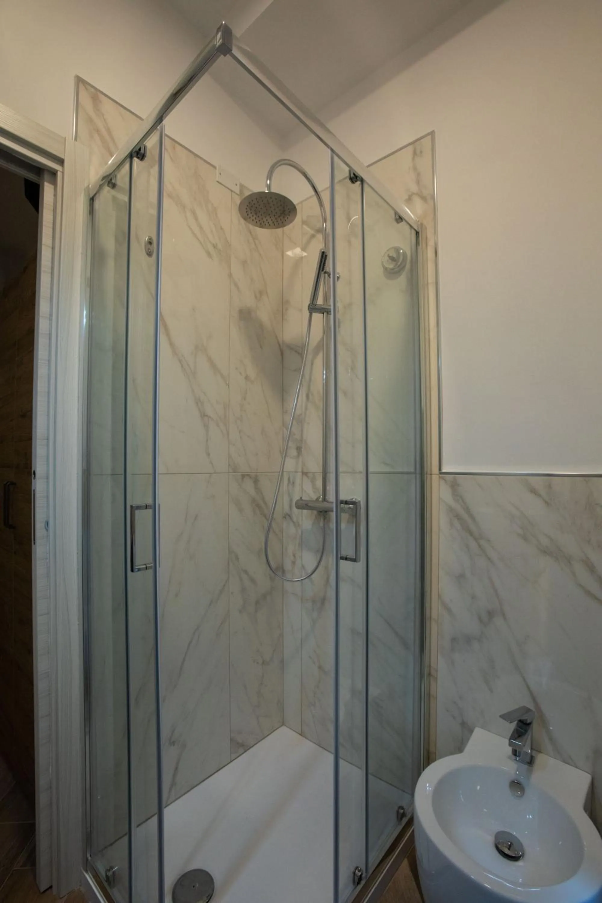 Shower in AL 54 Accommodation