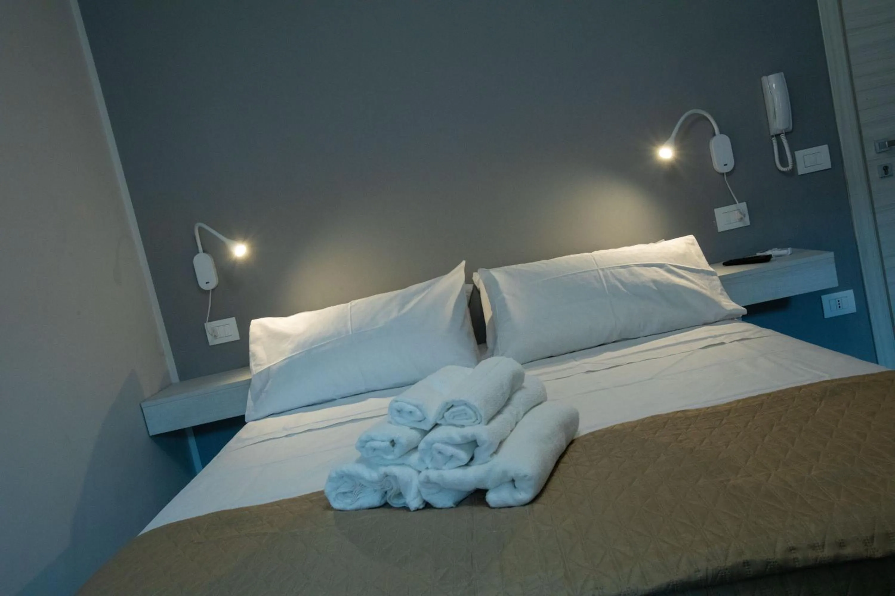 towels, Bed in AL 54 Accommodation