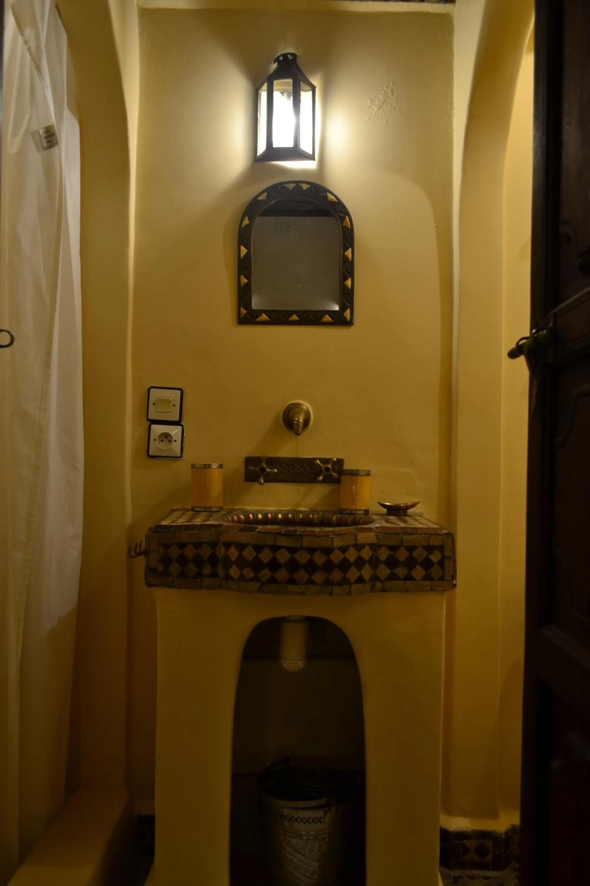 Bathroom in Riad Charik