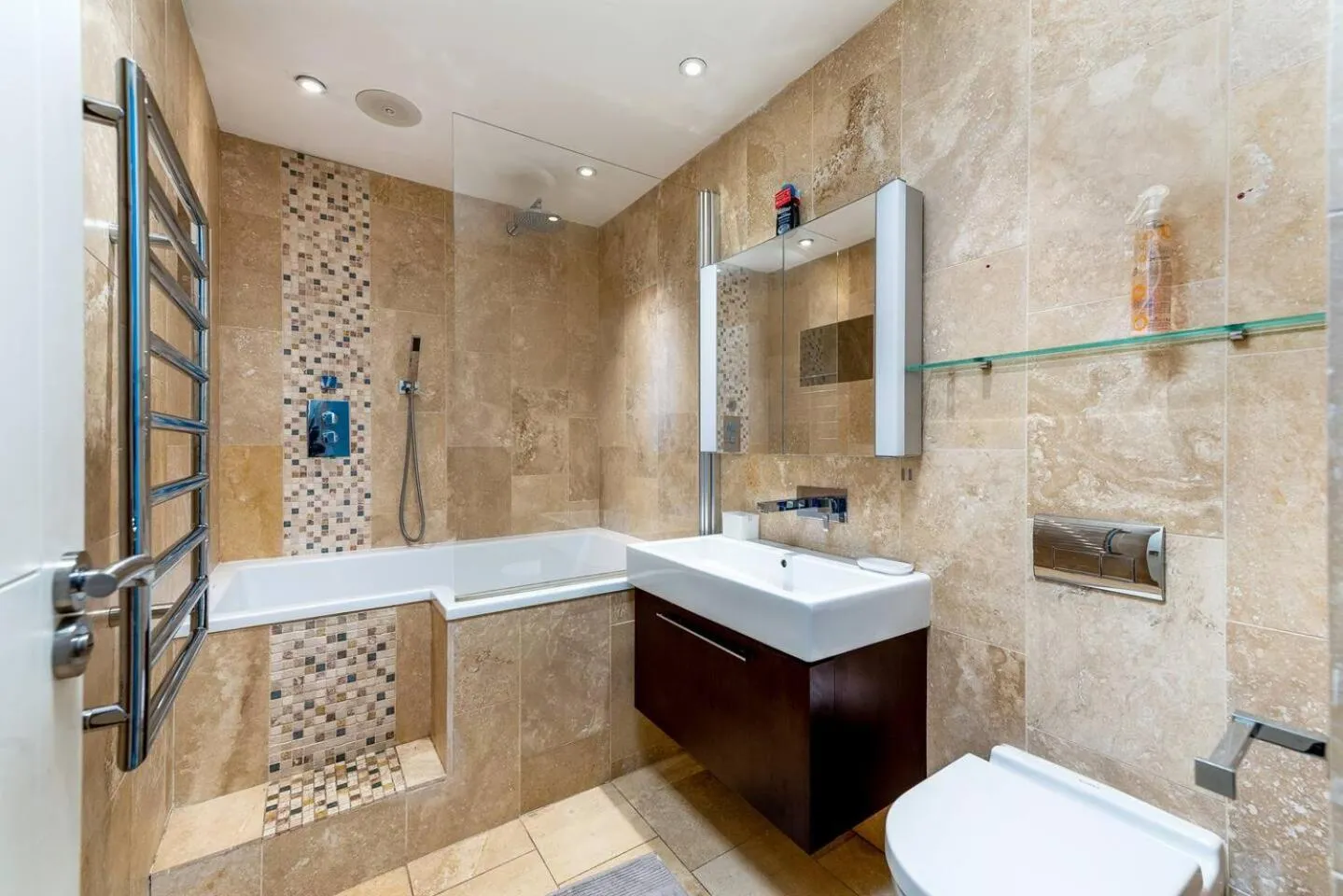 Toilet in Beaufort Mansions , Chelsea