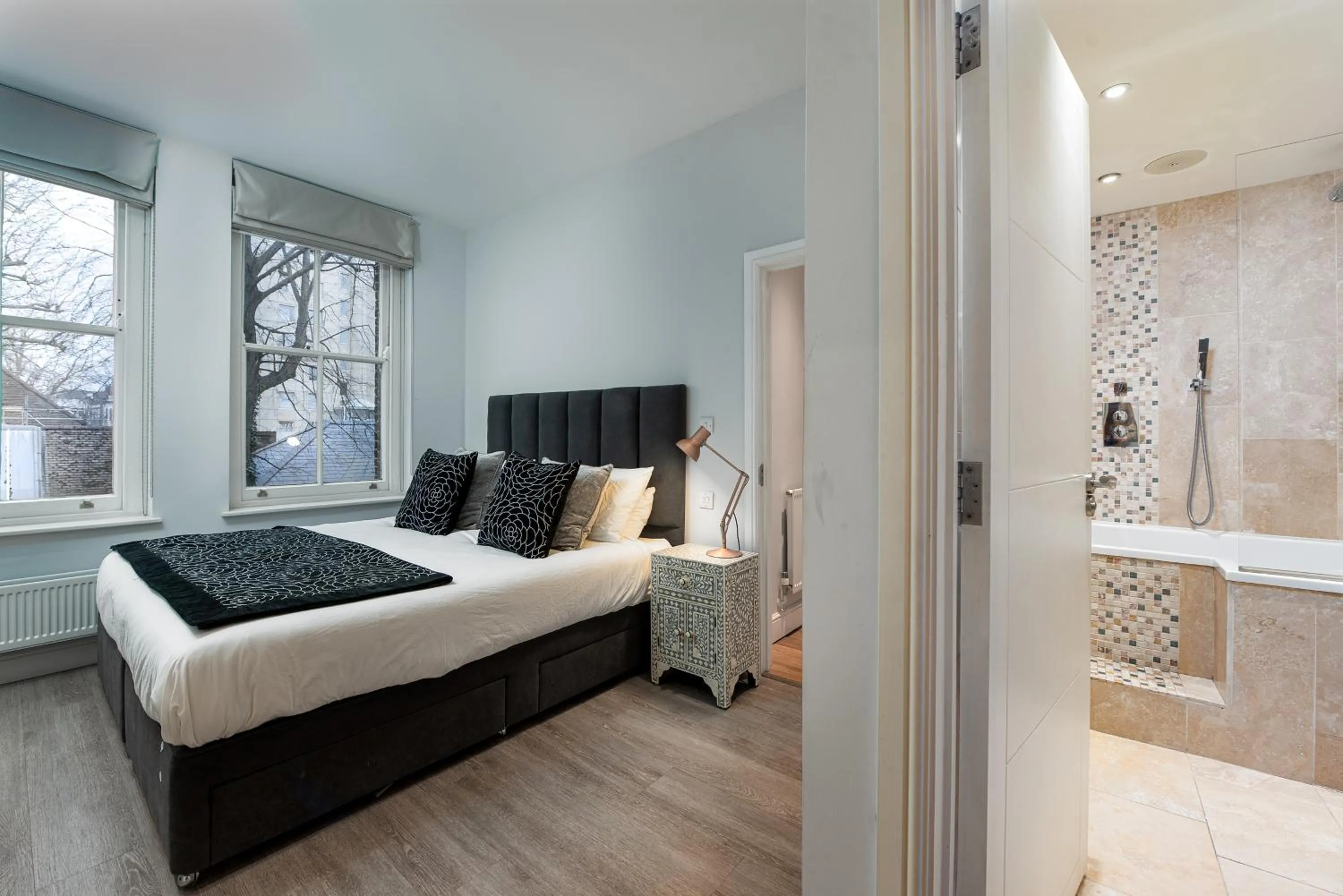 Bed in Beaufort Mansions , Chelsea