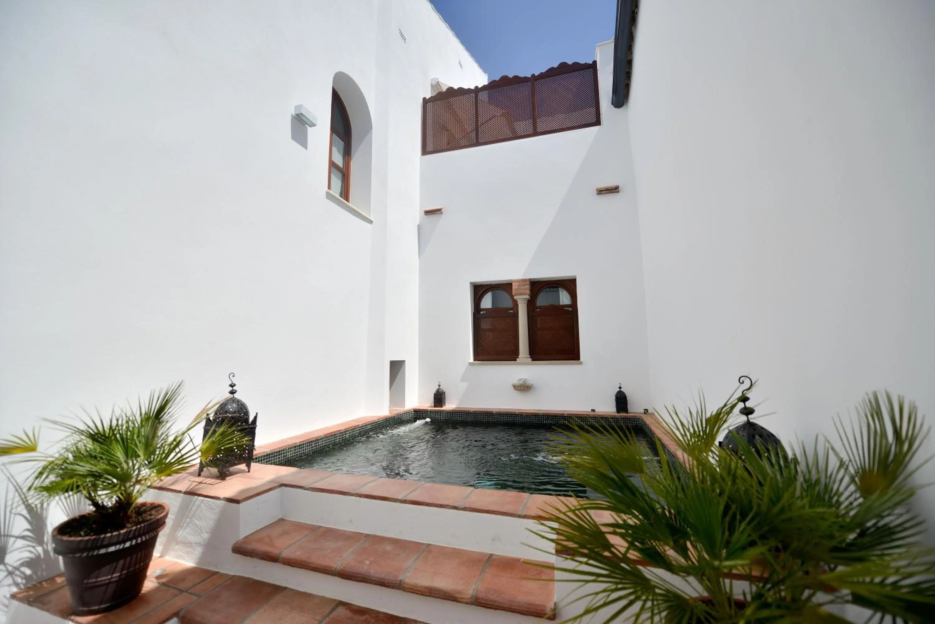 Patio in ApartaSuites Alberca Deluxe