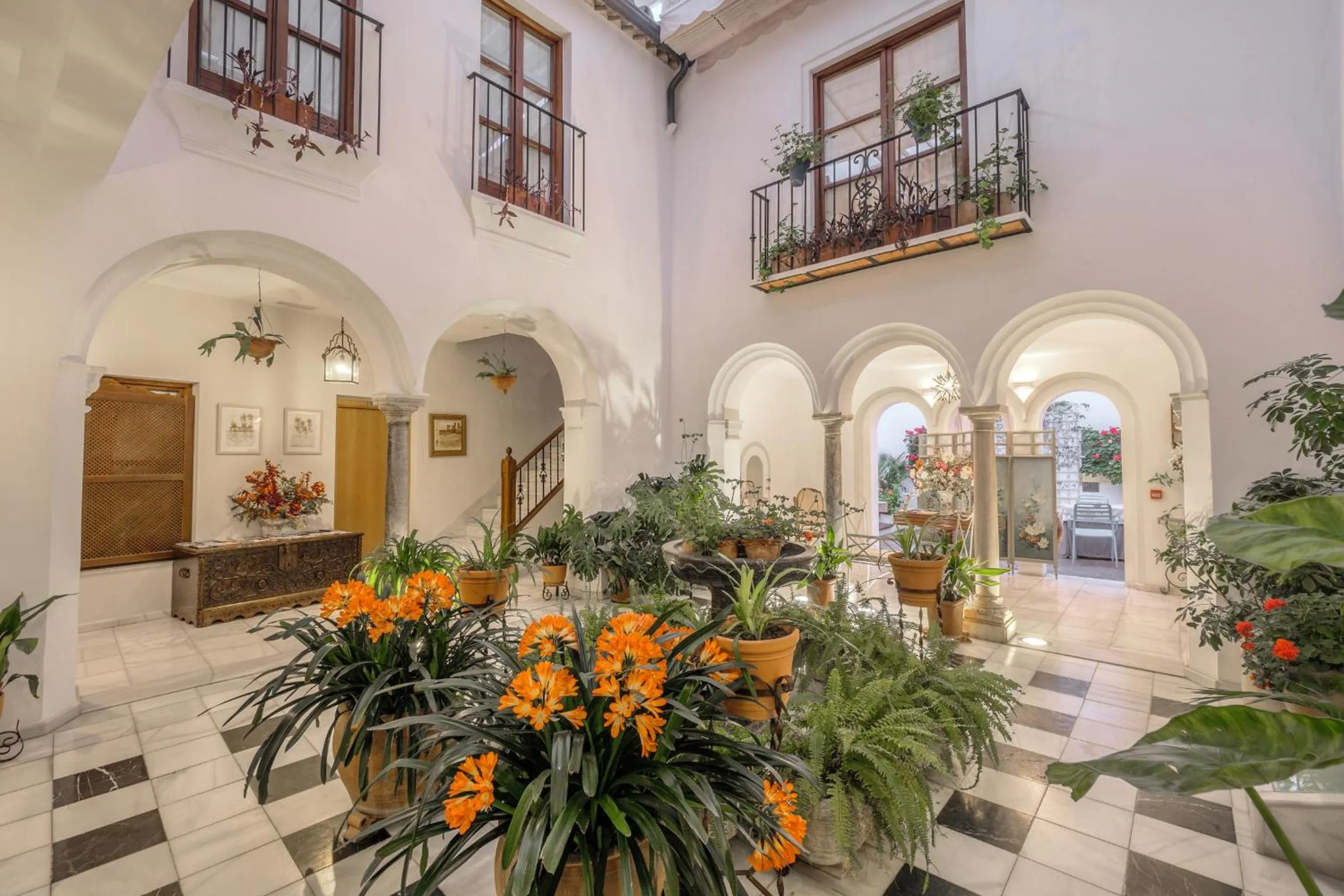 Property building in ApartaSuites Alberca Deluxe