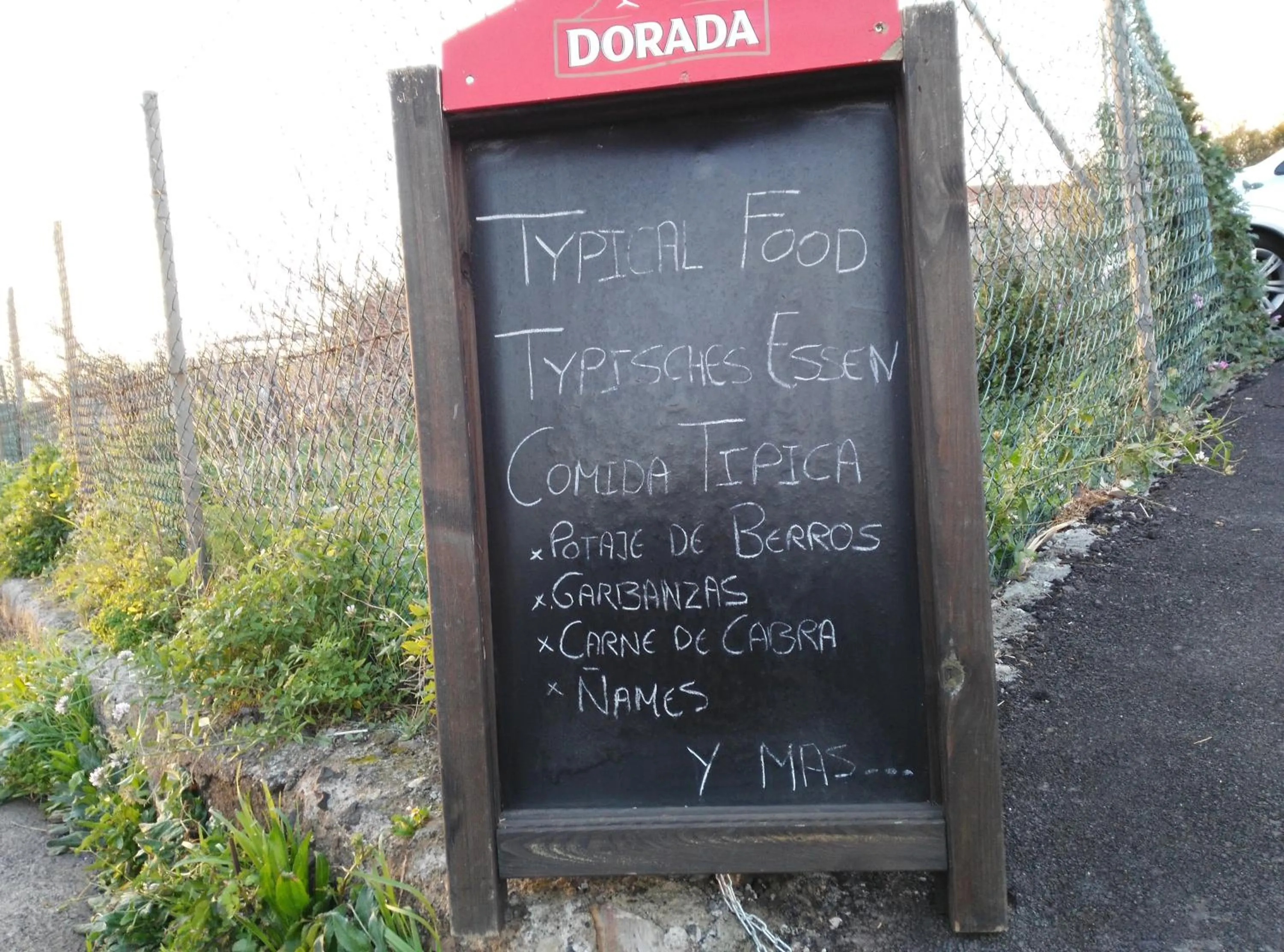 Restaurant/places to eat in Pensión Amparo Las Hayas