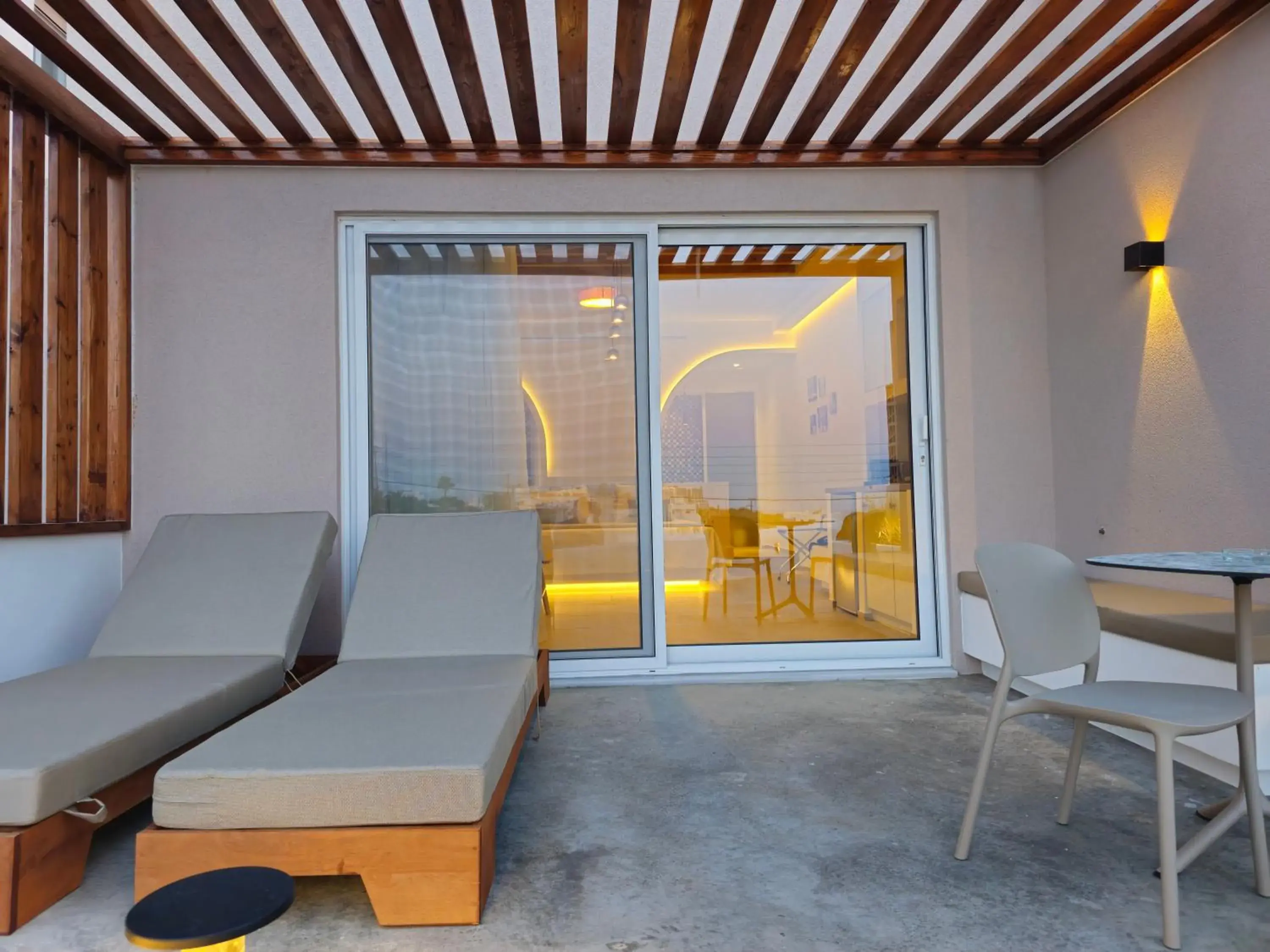 Executive Suite in Moonlight Apartments & Suites Executive Suite in Moonlight Apartments & Suites