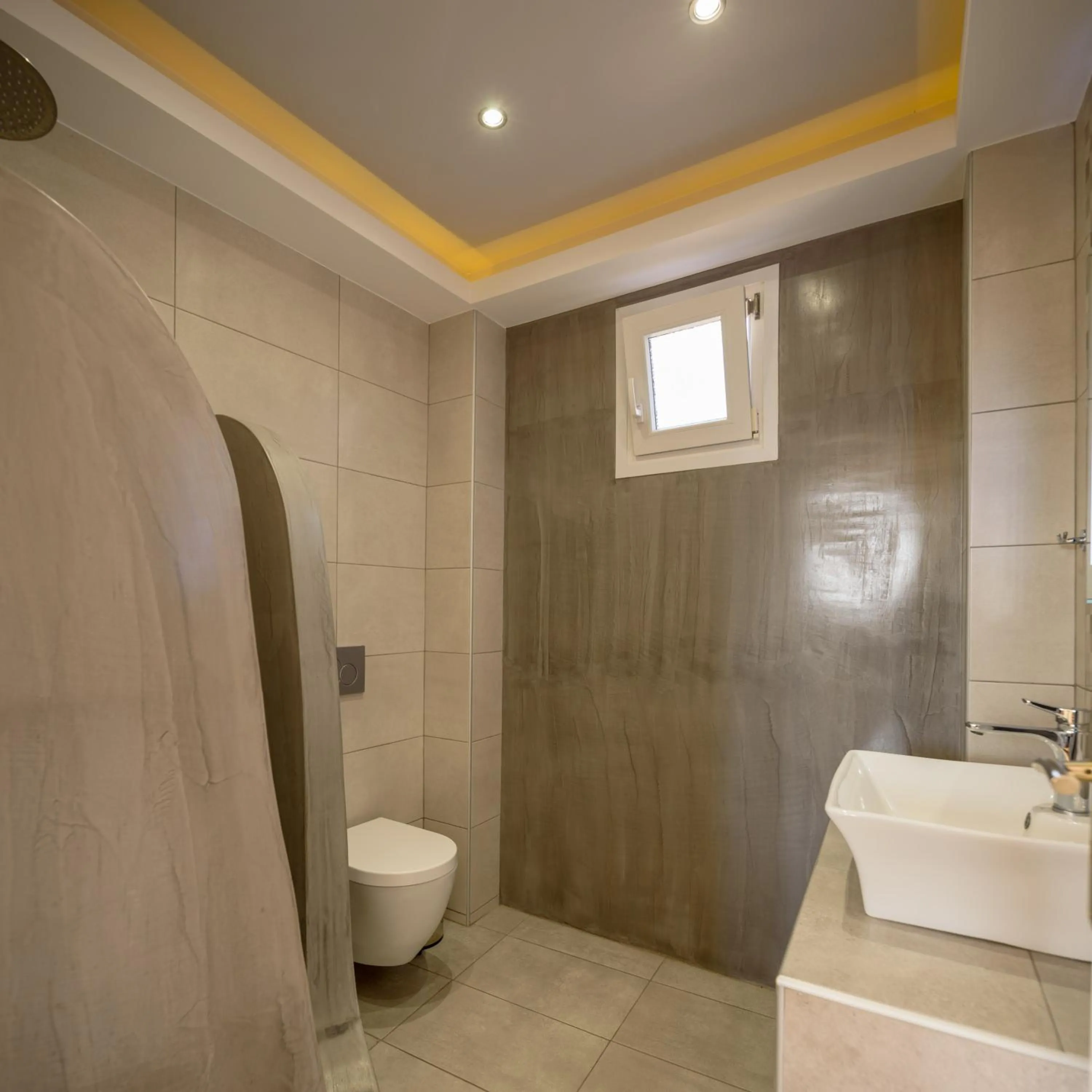 Bathroom in Moonlight Apartments & Suites