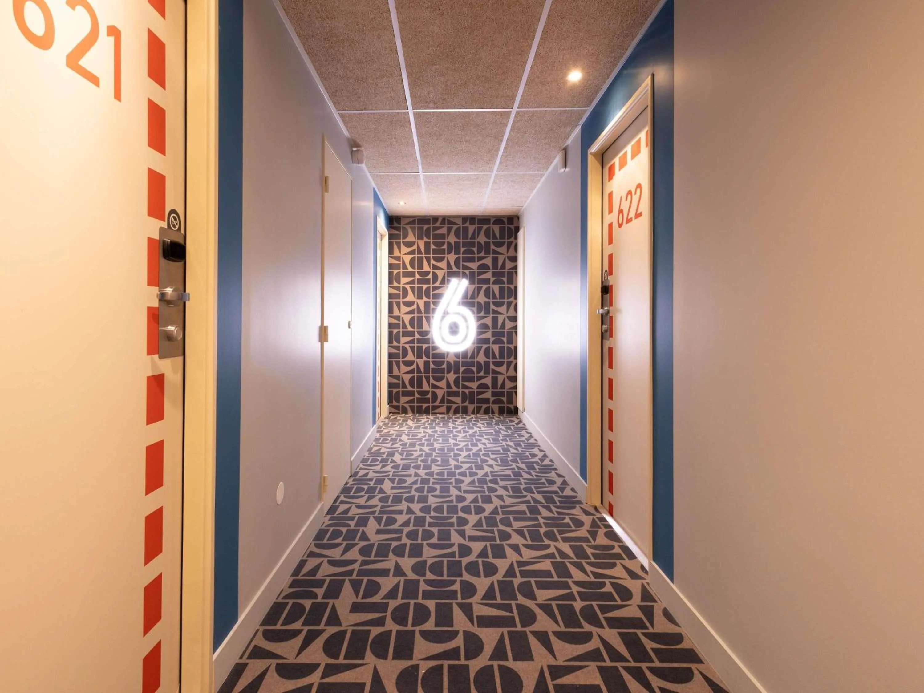 Property building in ibis budget Nanterre la Defense