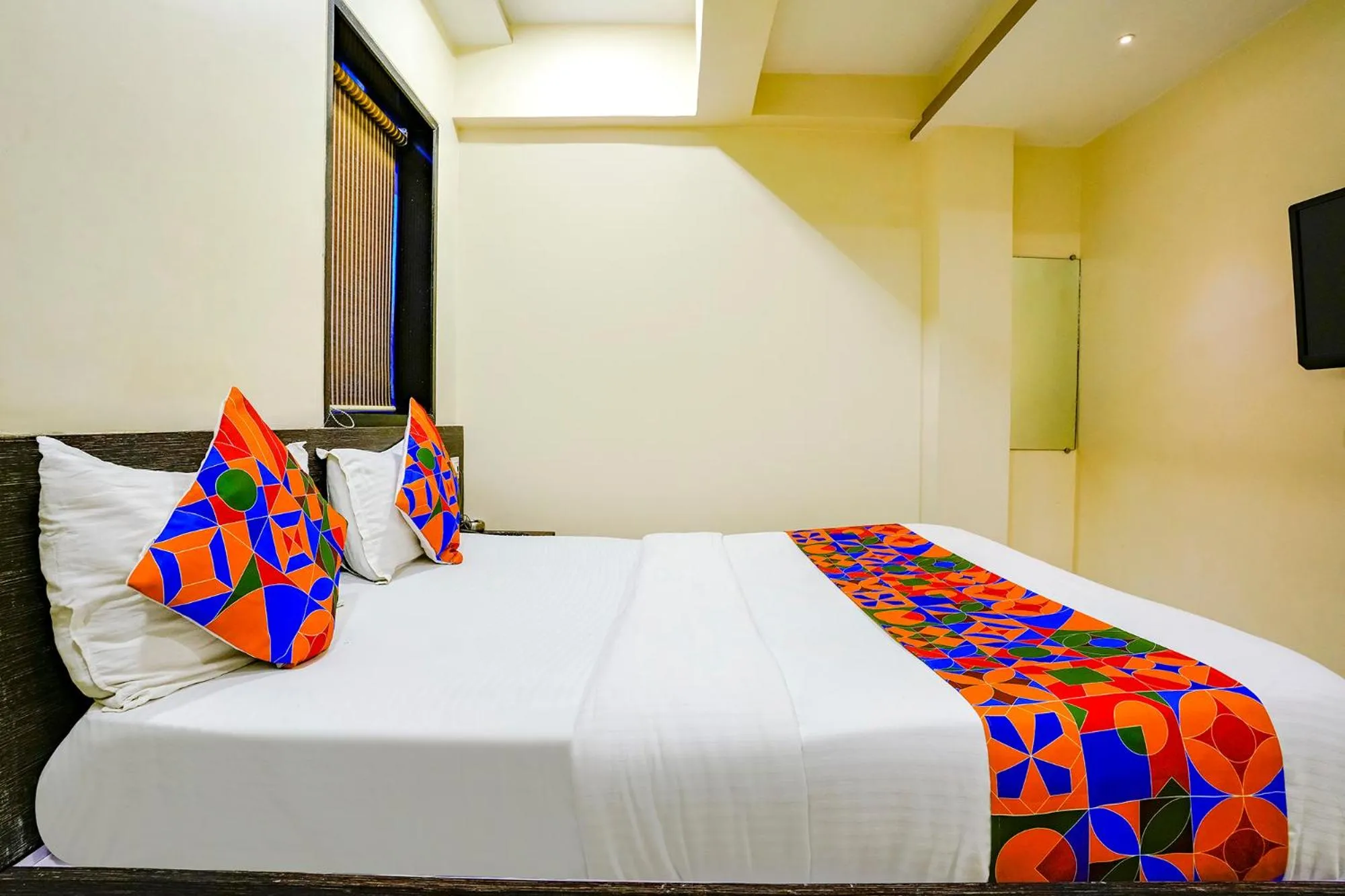 Bedroom, Bed in Hotel O Shalimar