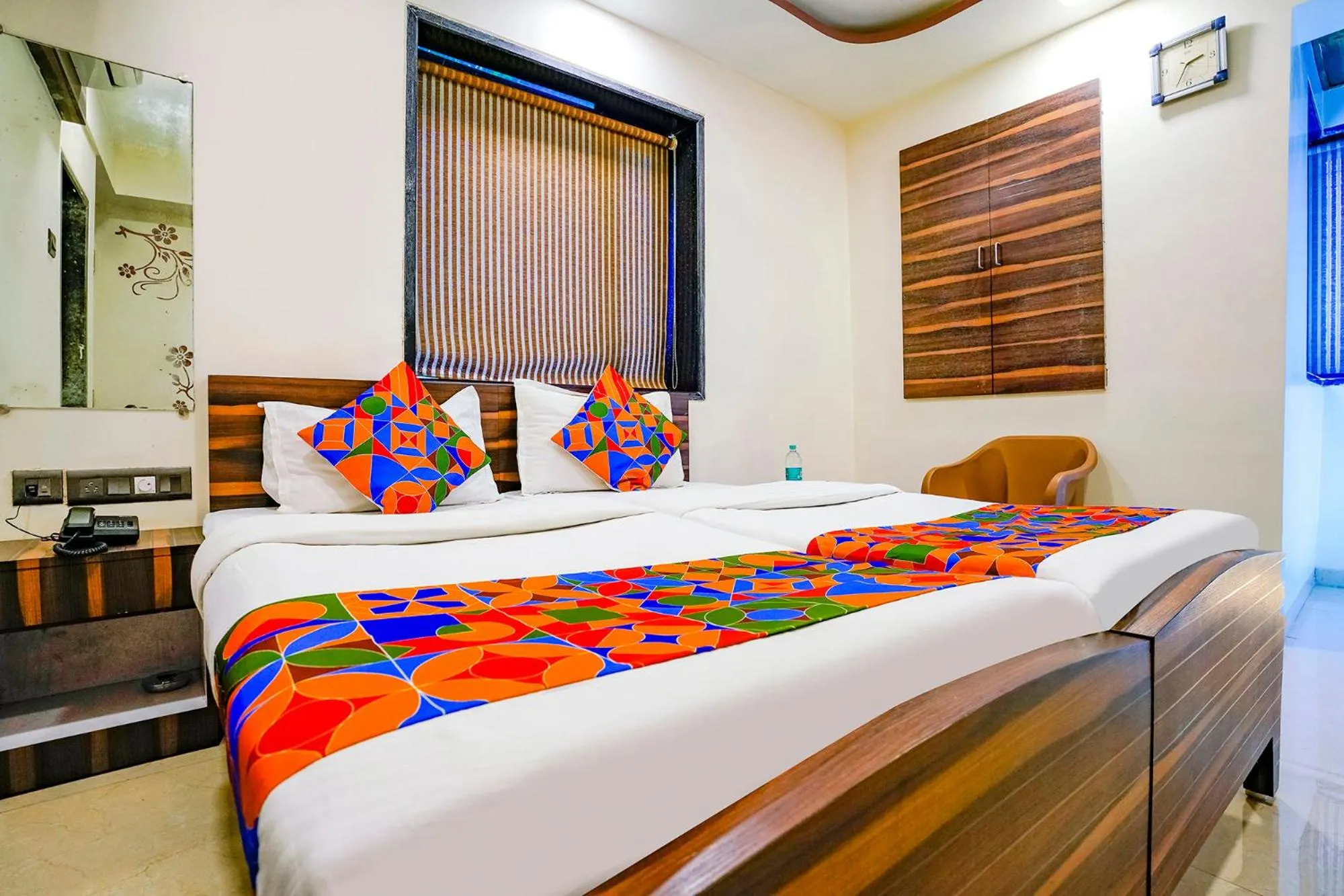 Bedroom, Bed in Hotel O Shalimar