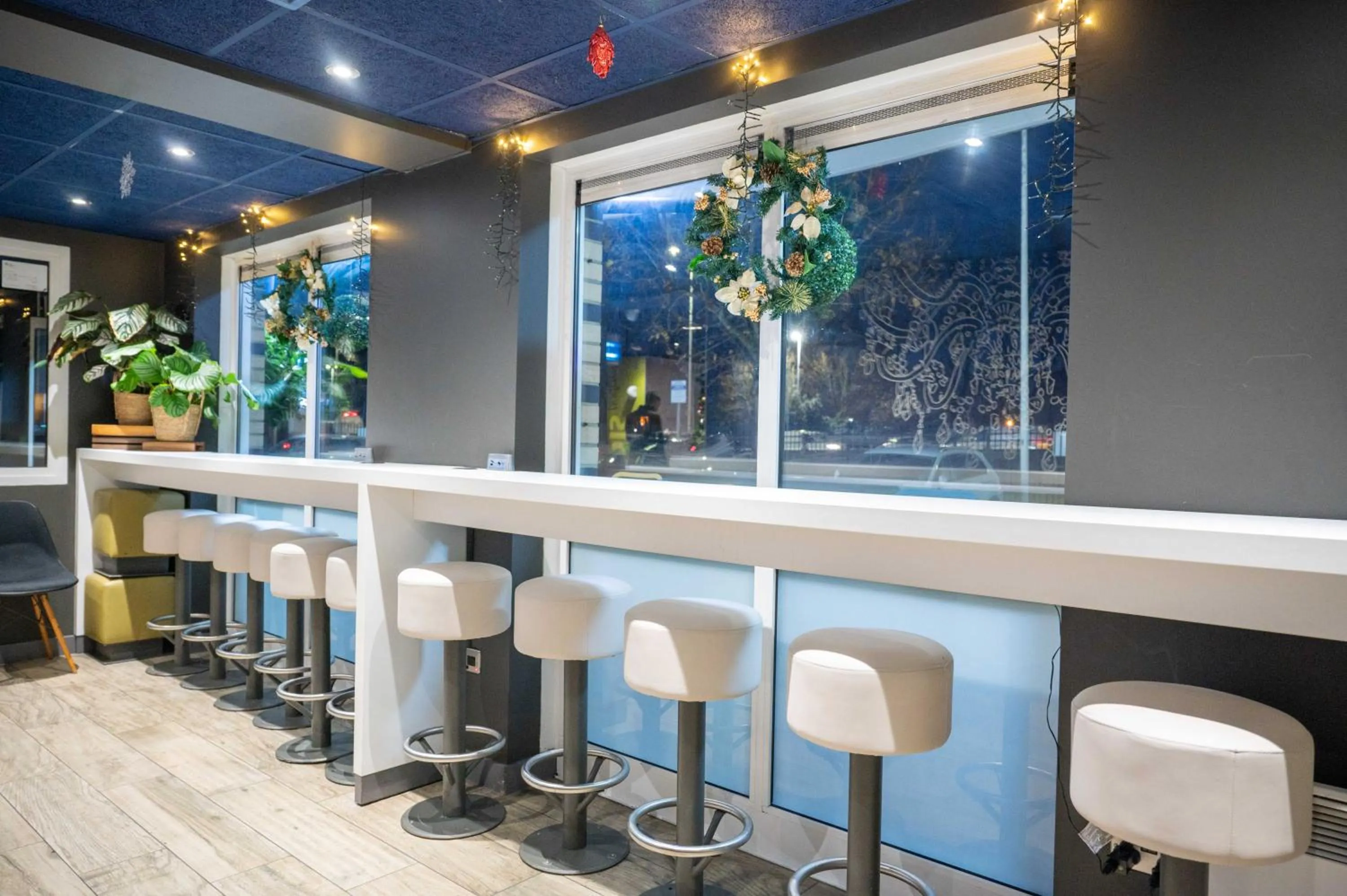 Seating area in ibis budget London Barking