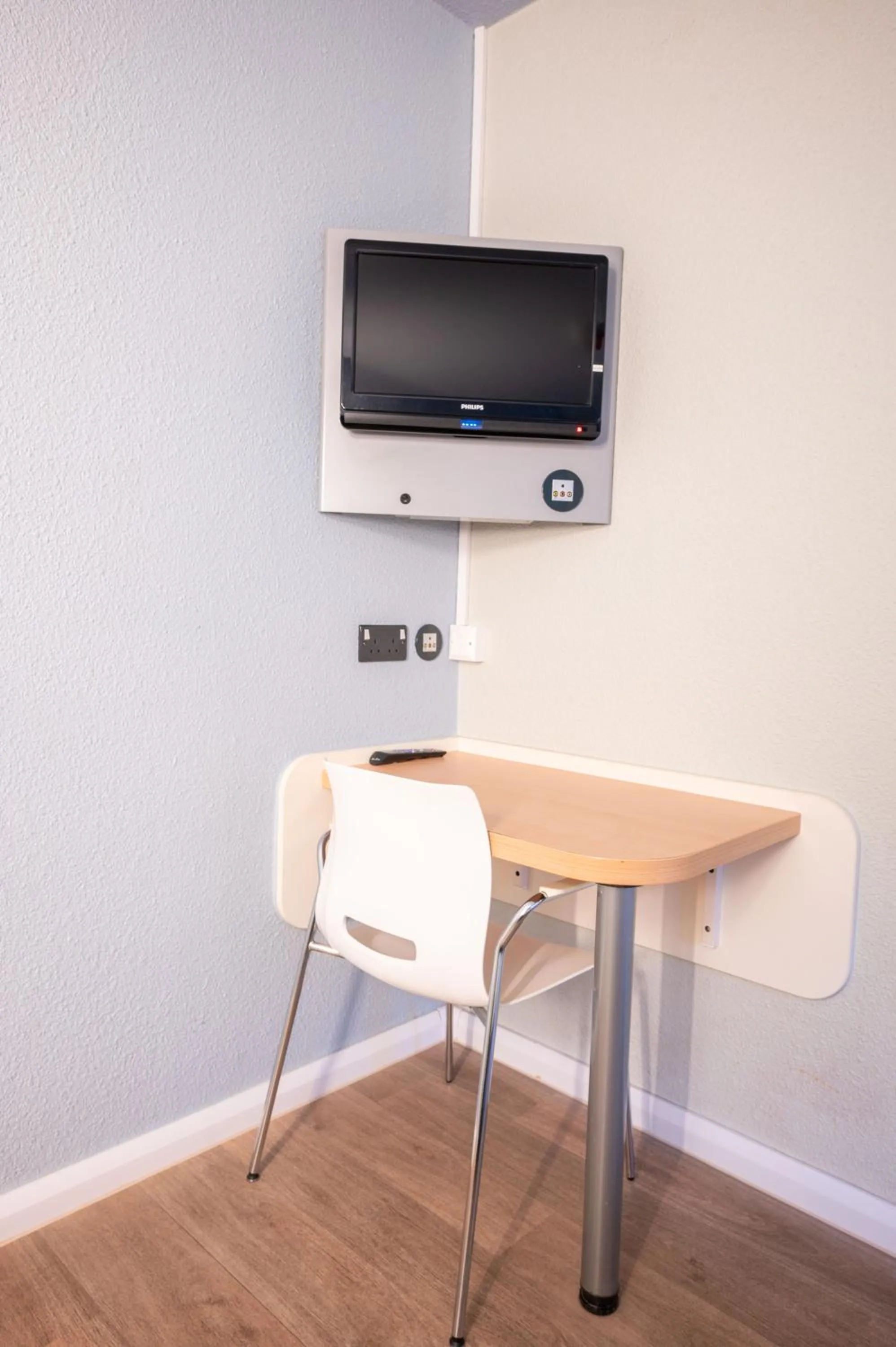 TV and multimedia in ibis budget London Barking