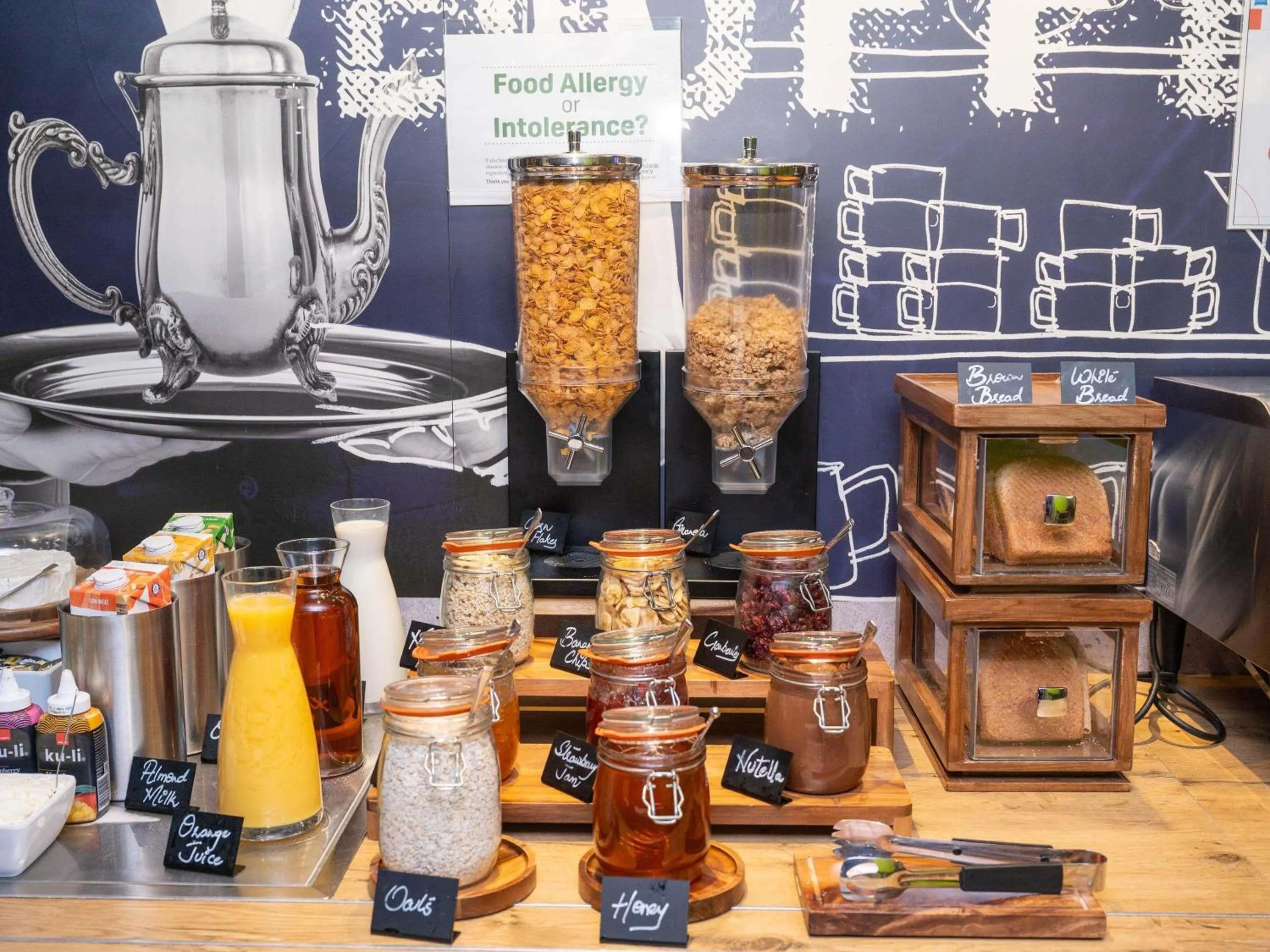 Breakfast in ibis budget London Barking