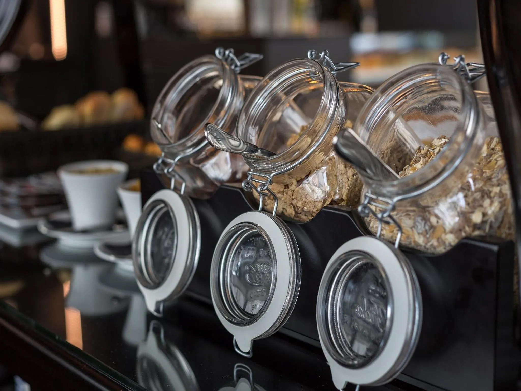 Buffet breakfast in Hôtel La Comtesse