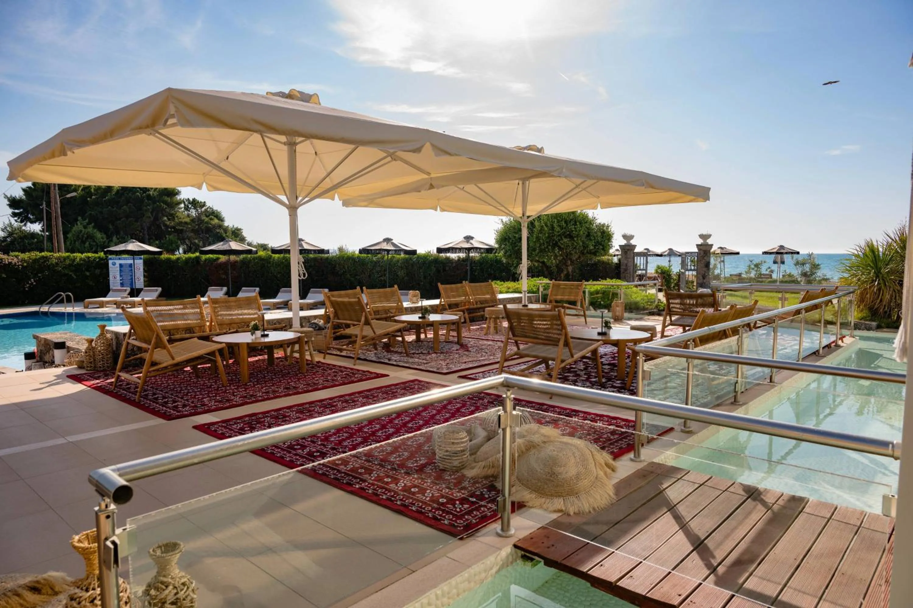 Lounge or bar in Restia