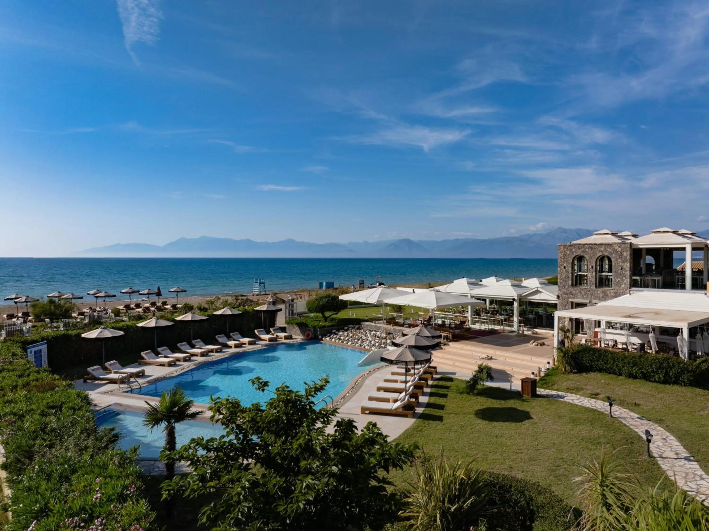 Swimming pool in Restia