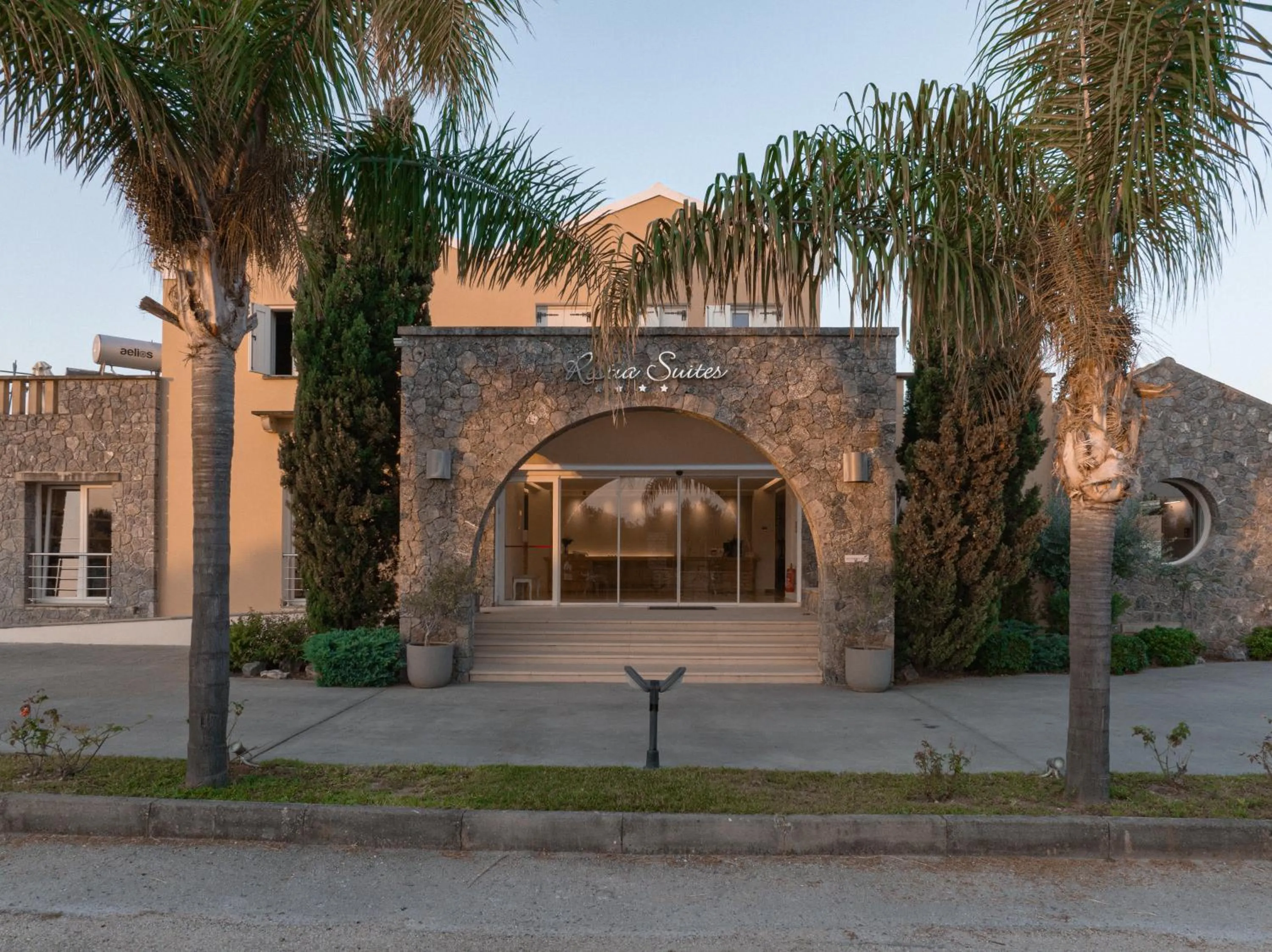 Property building in Restia