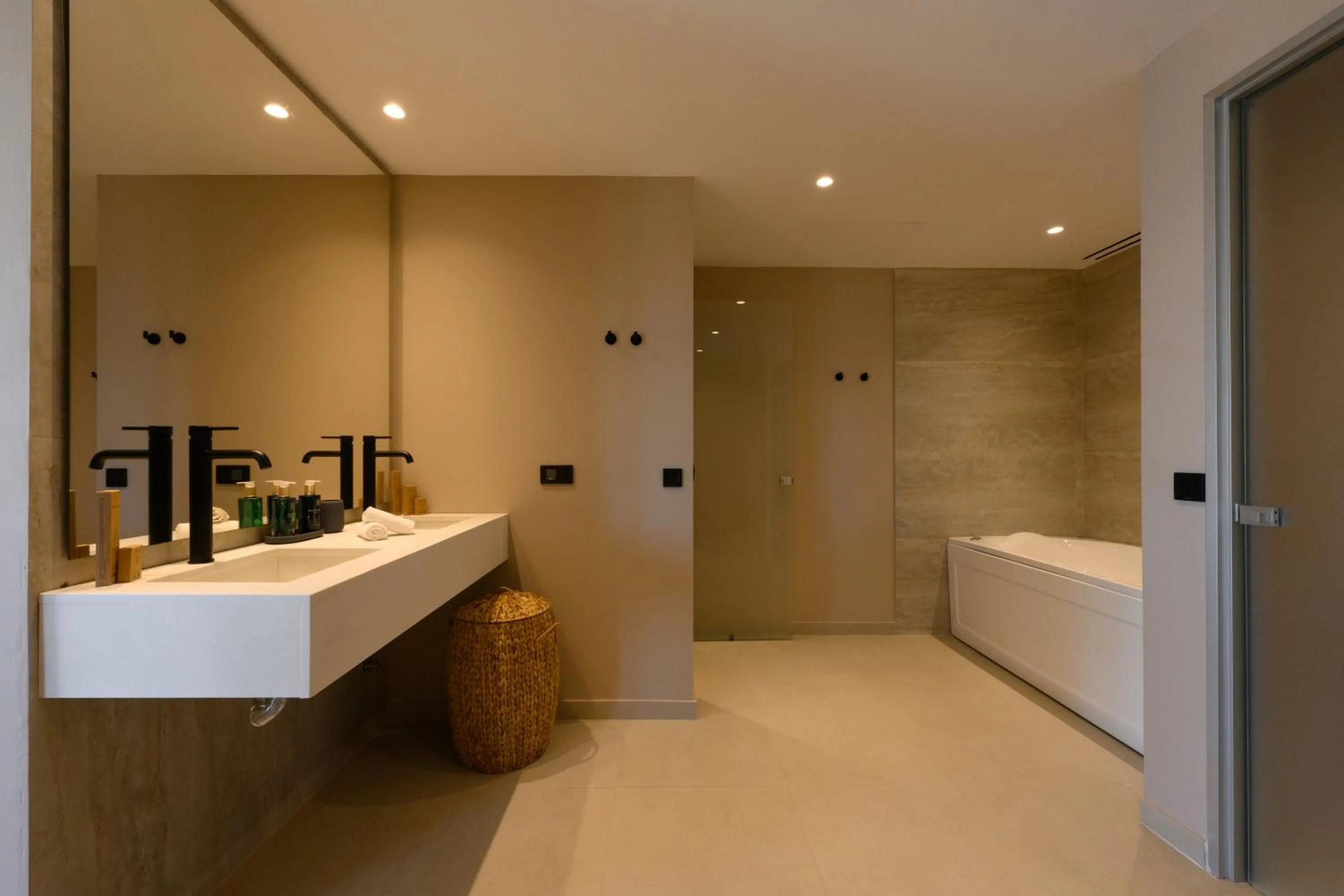 Bathroom in Restia