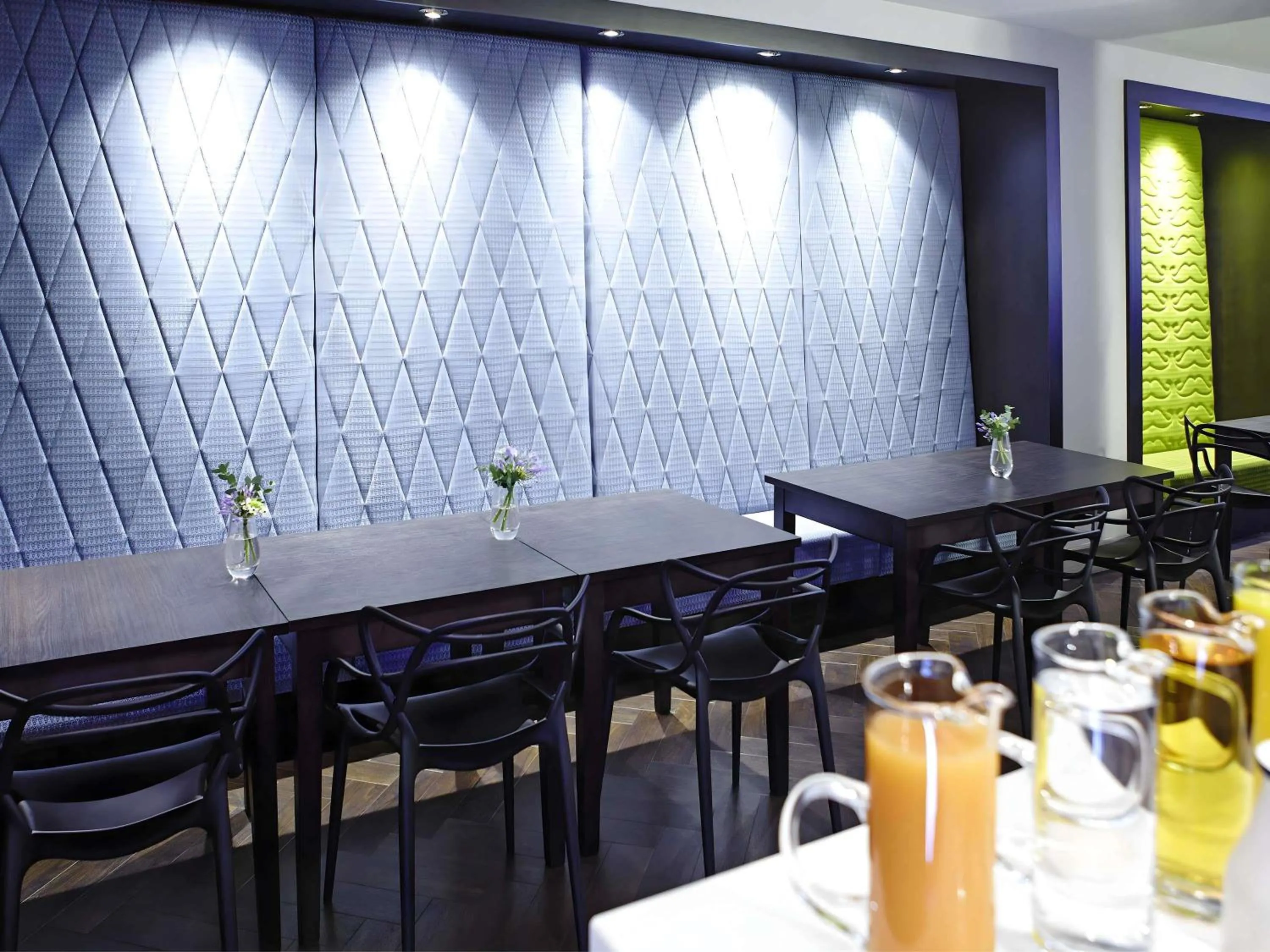 Lounge or bar in Ibis Styles Liverpool Centre Dale Street - Cavern Quarter