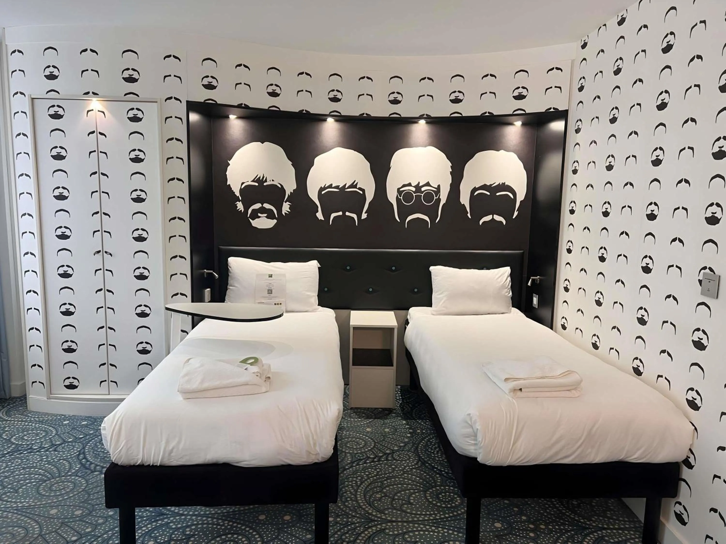 Bedroom, Bed in Ibis Styles Liverpool Centre Dale Street - Cavern Quarter