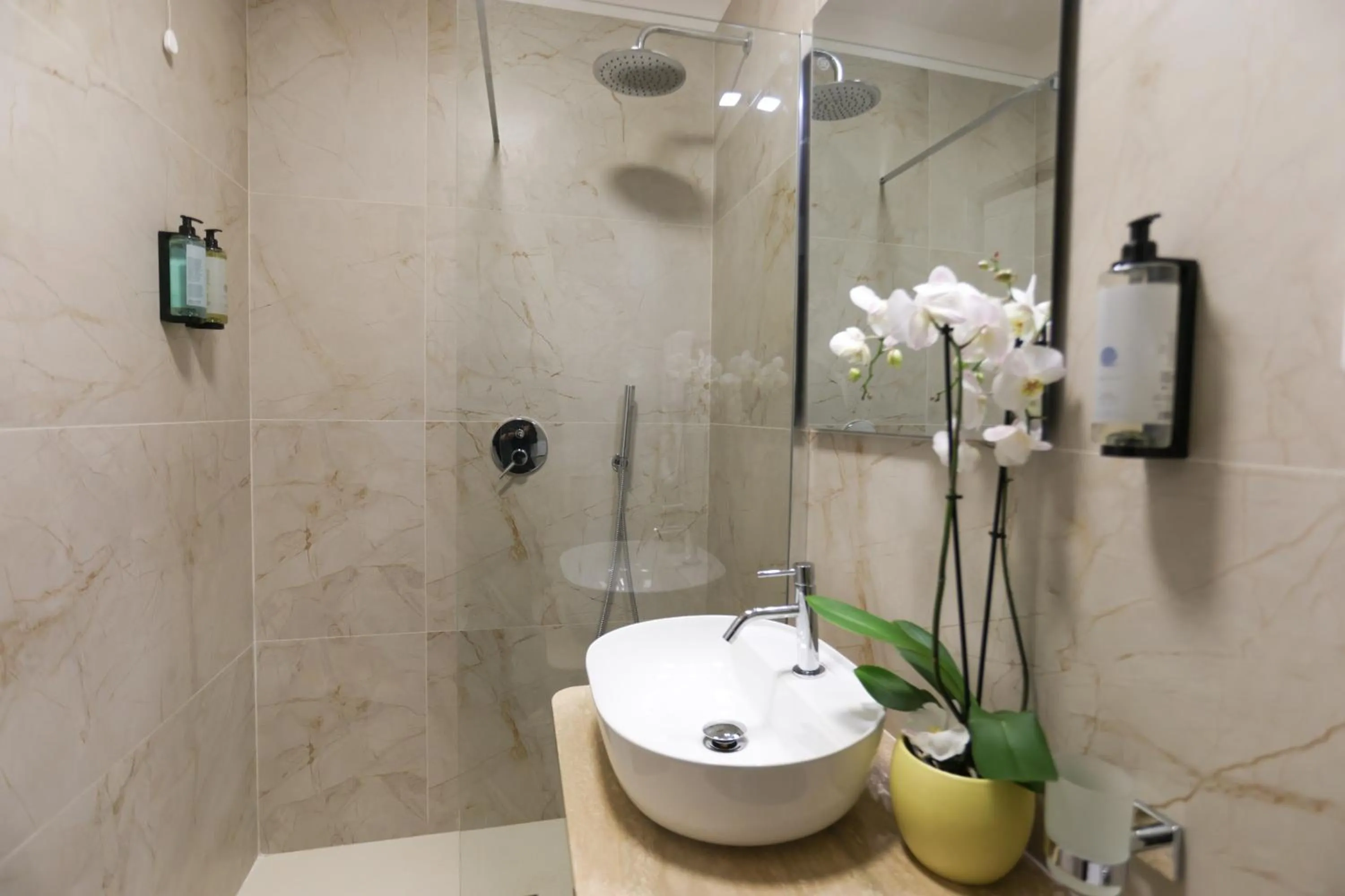 Bathroom in B&B Smart Rooms